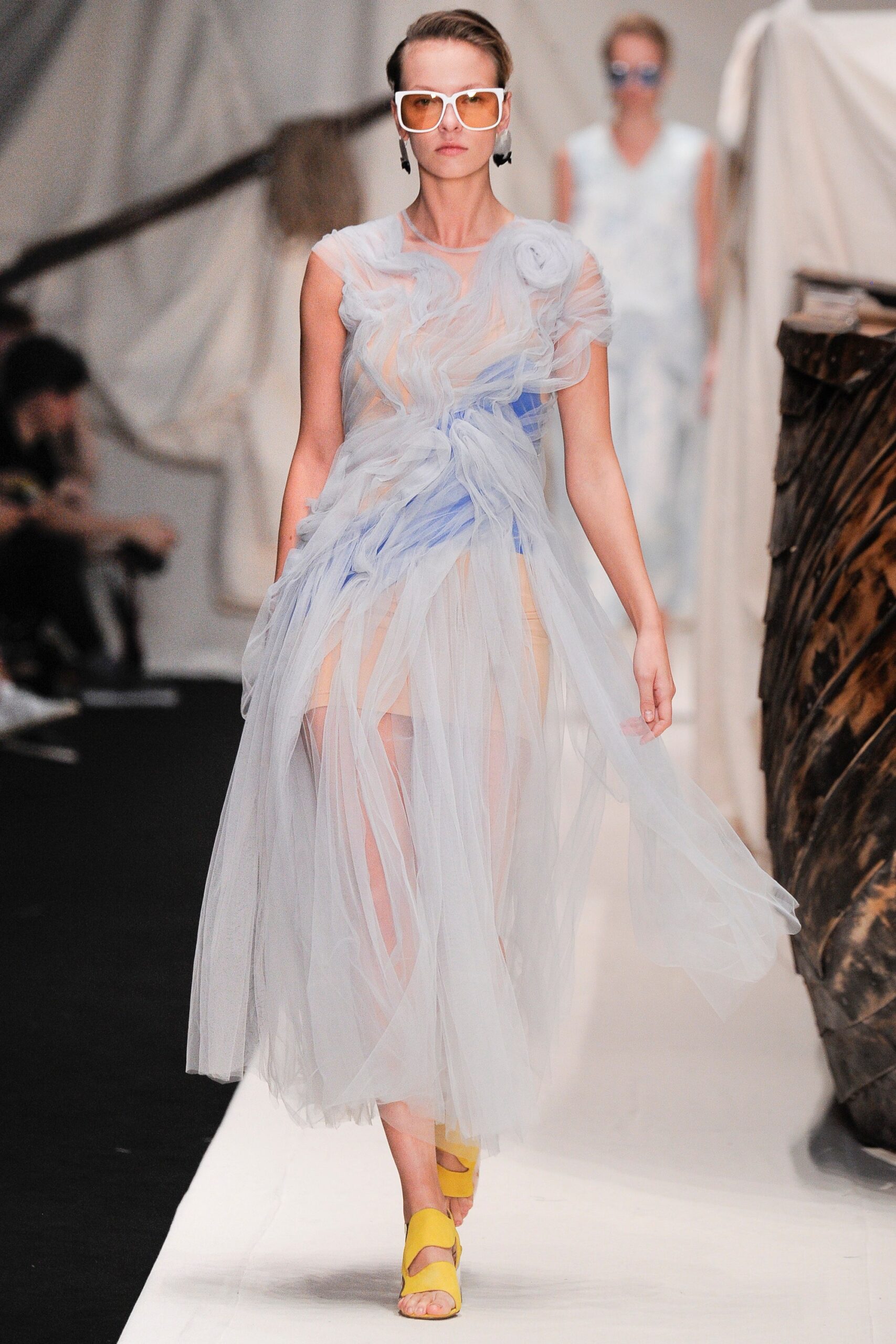 Alena Akhmadullina Russia S/S 16 Look 547