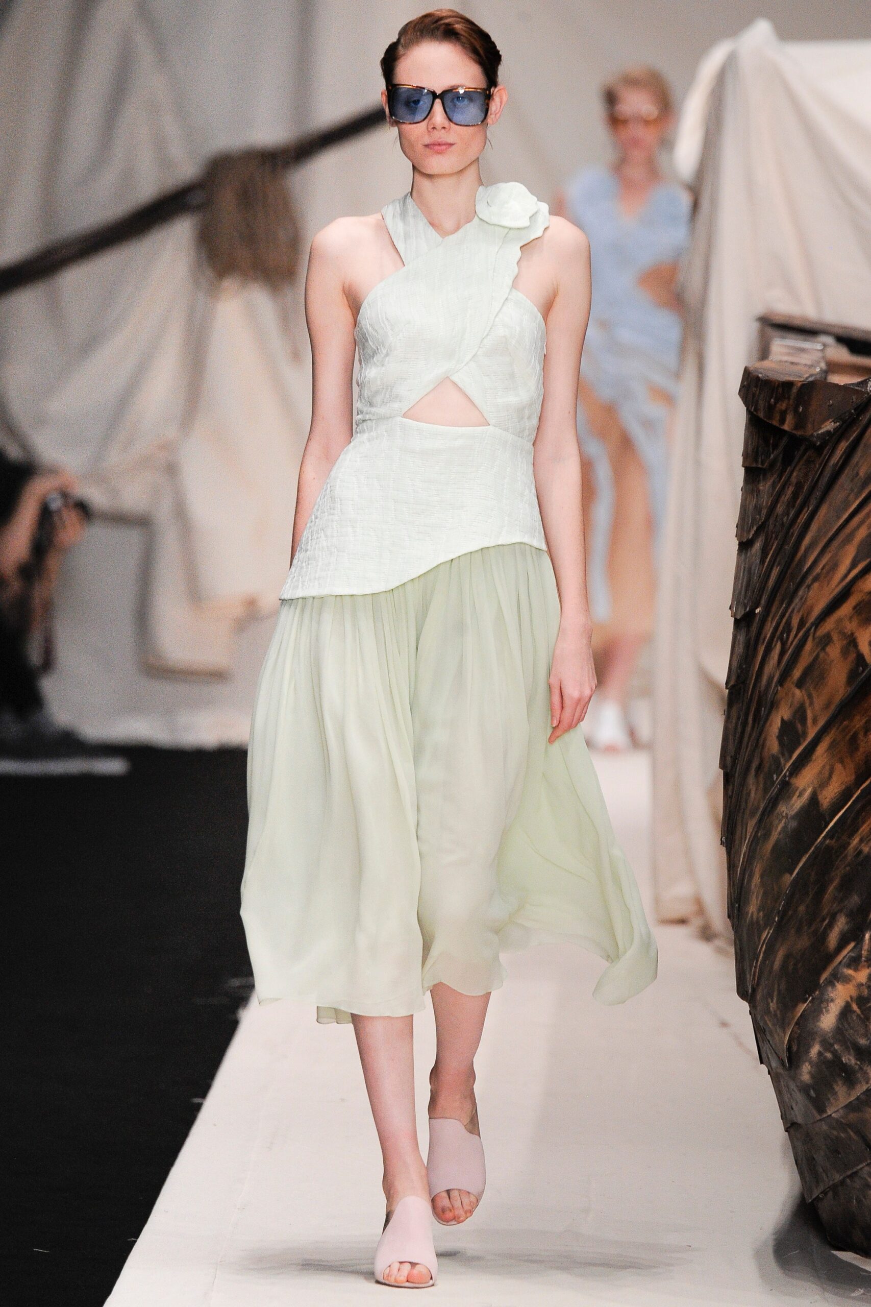 Alena Akhmadullina Russia S/S 16 Look 594