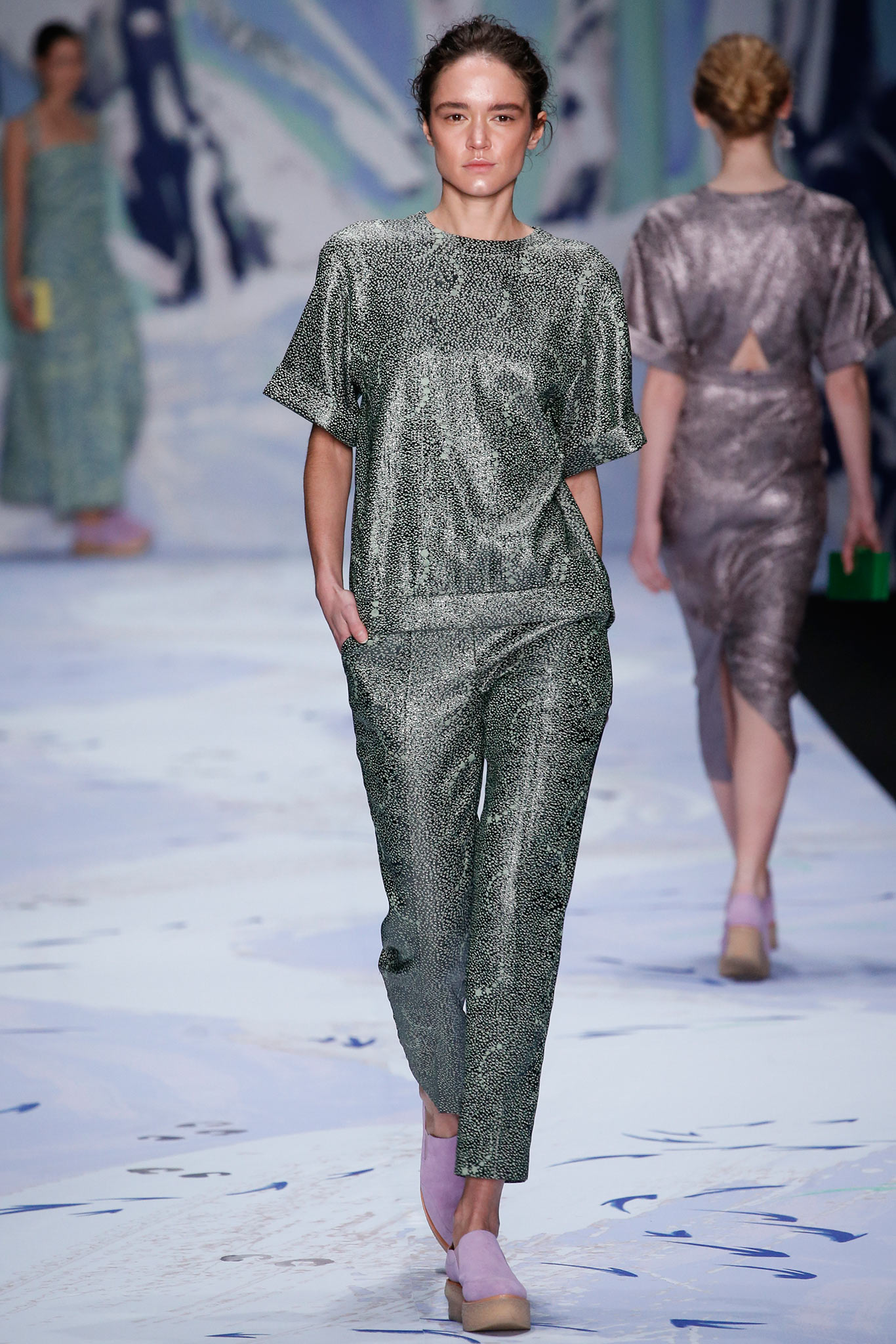 Alena Akhmadullina Russia F/W 15 Look 154