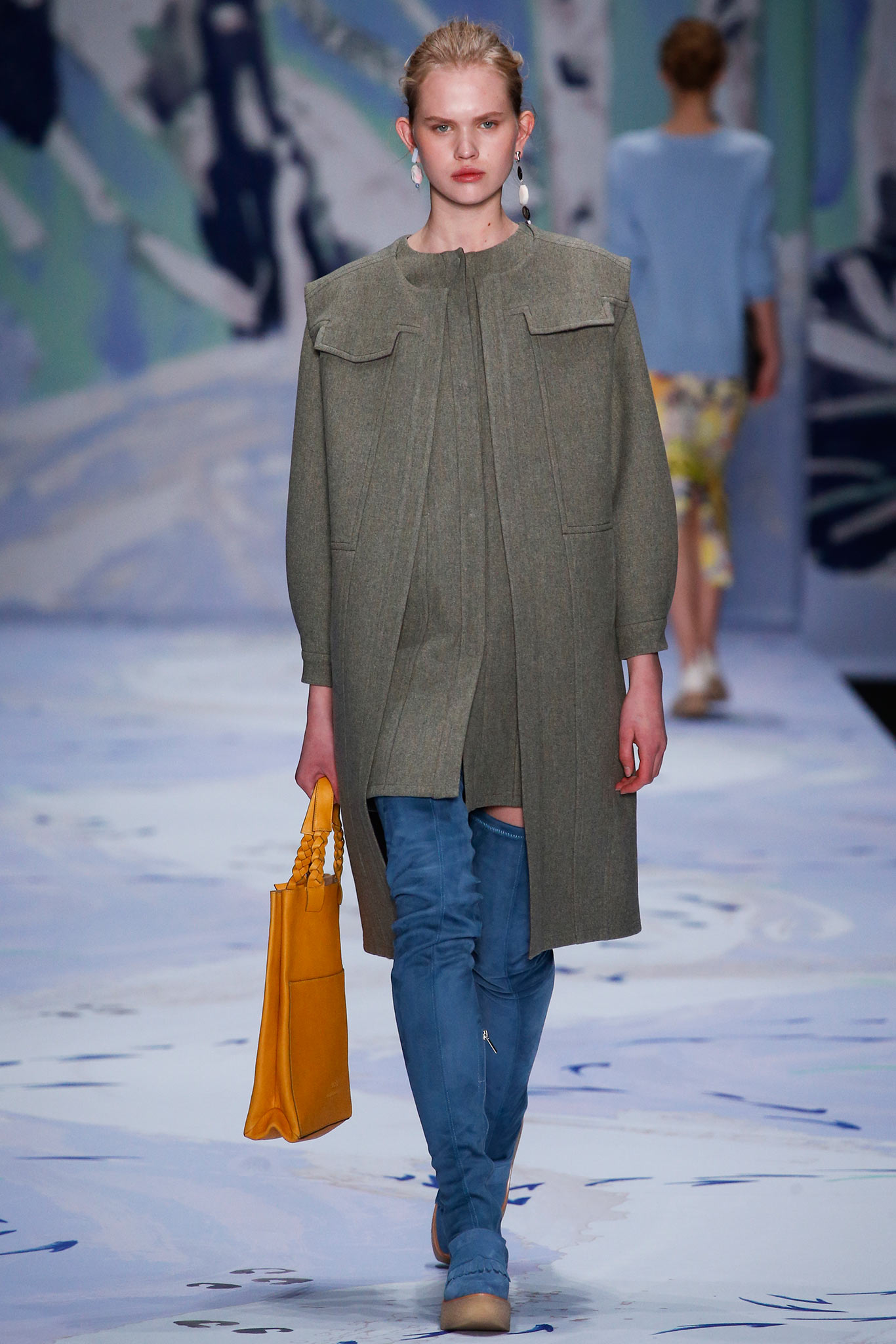 Alena Akhmadullina Russia F/W 15 Look 254