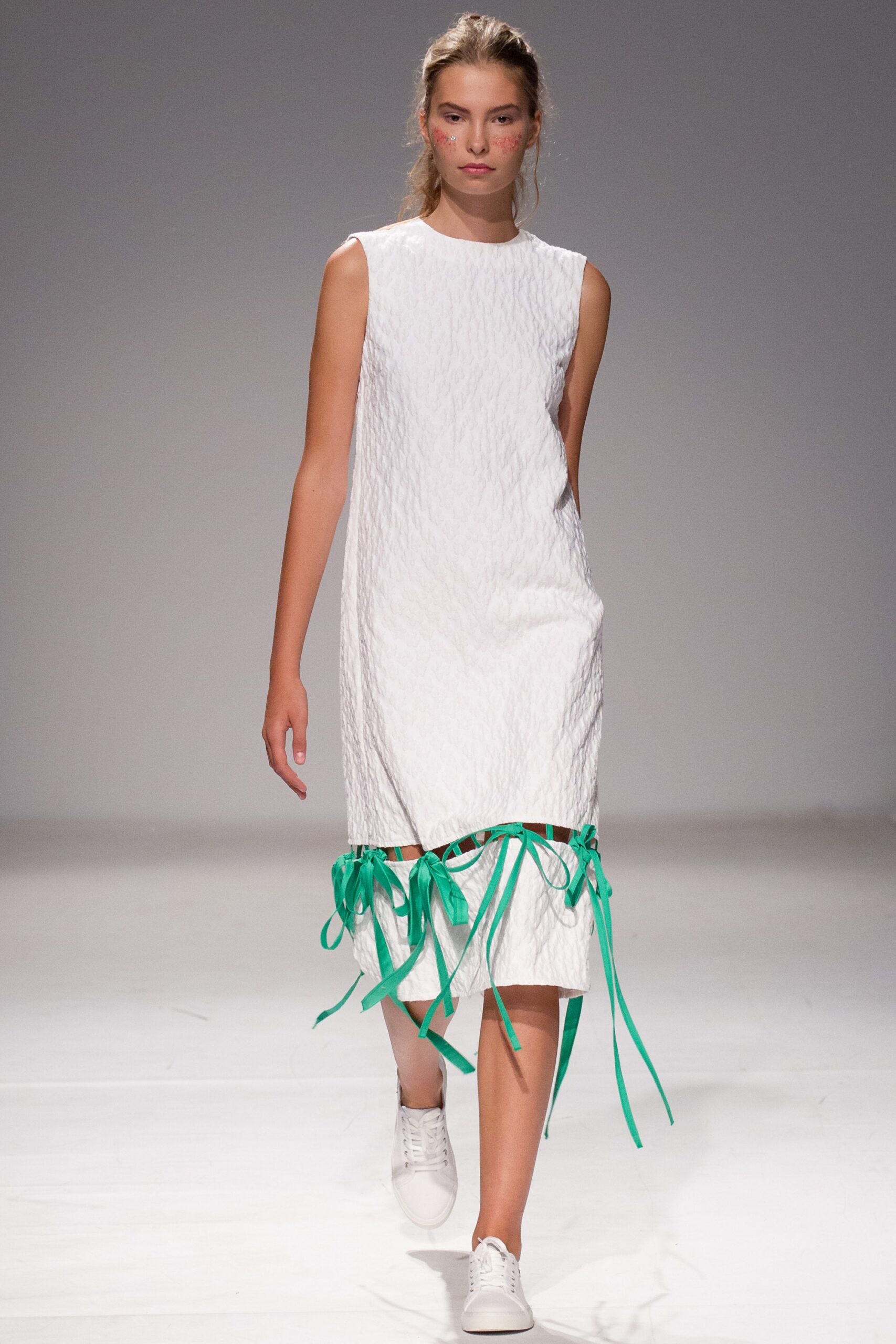 Anna K Kiev S/S 16 Look 94