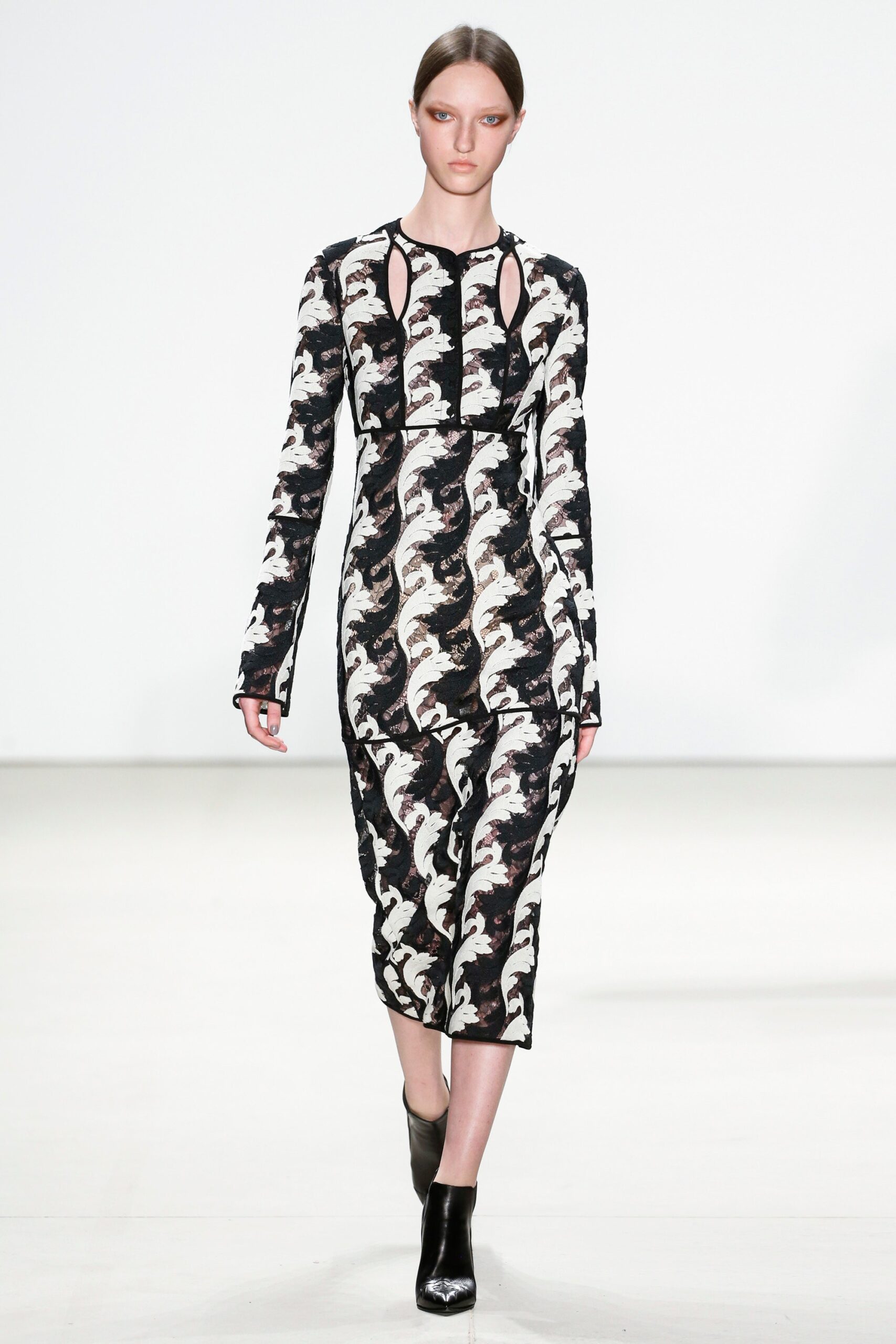 Yigal Azrouël F/W 16 Look 2