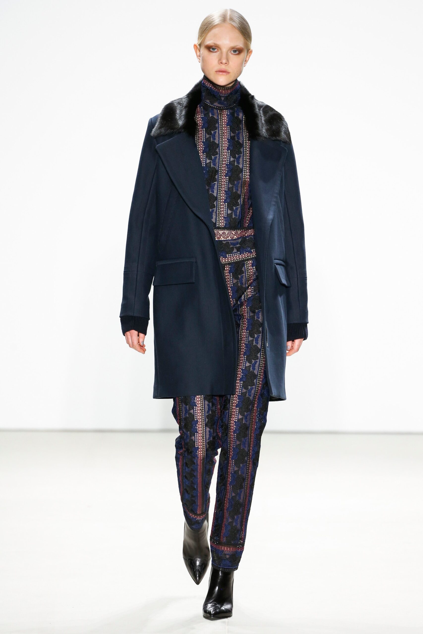 Yigal Azrouël F/W 16 Look 5