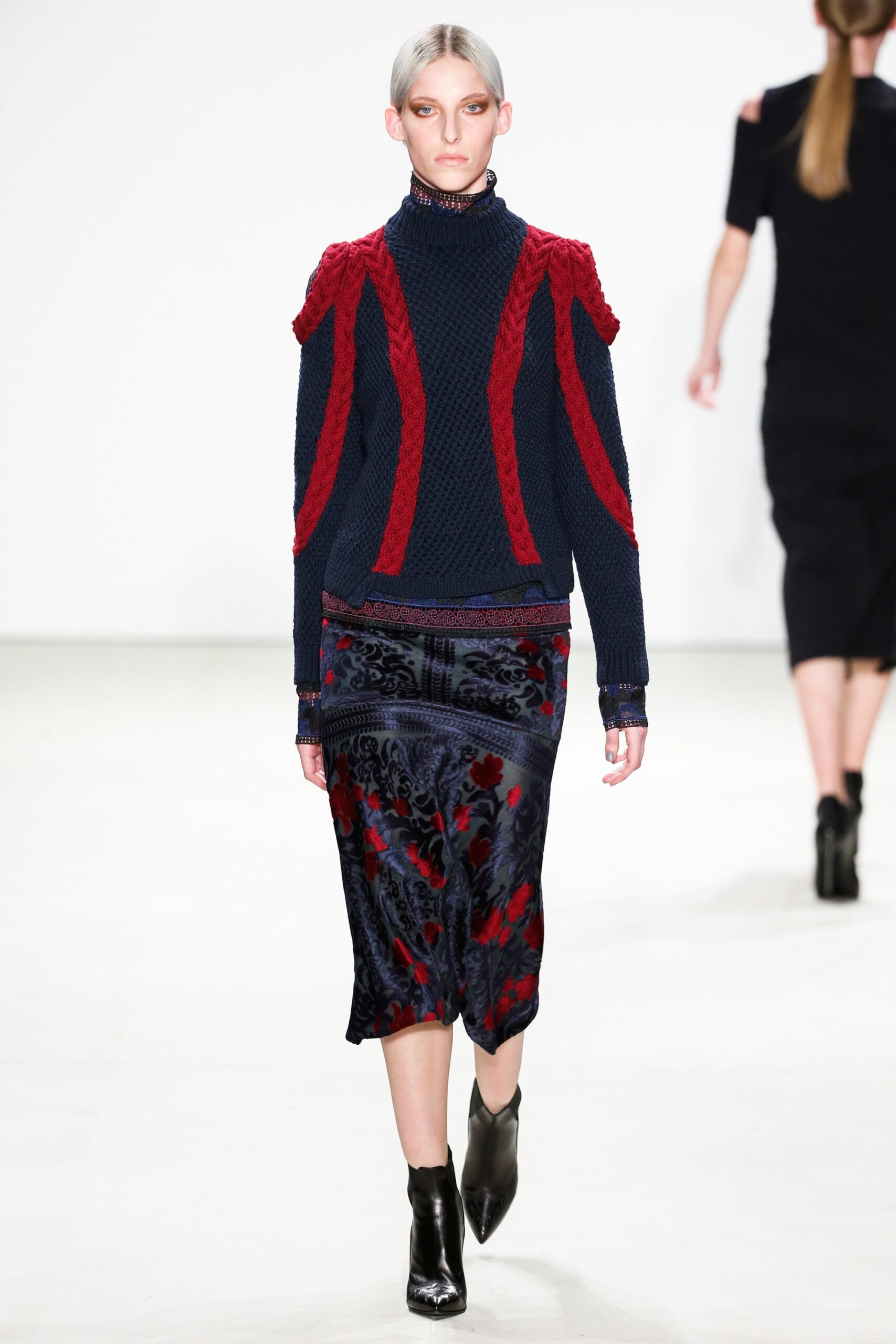 Yigal Azrouël F/W 16 Look 7