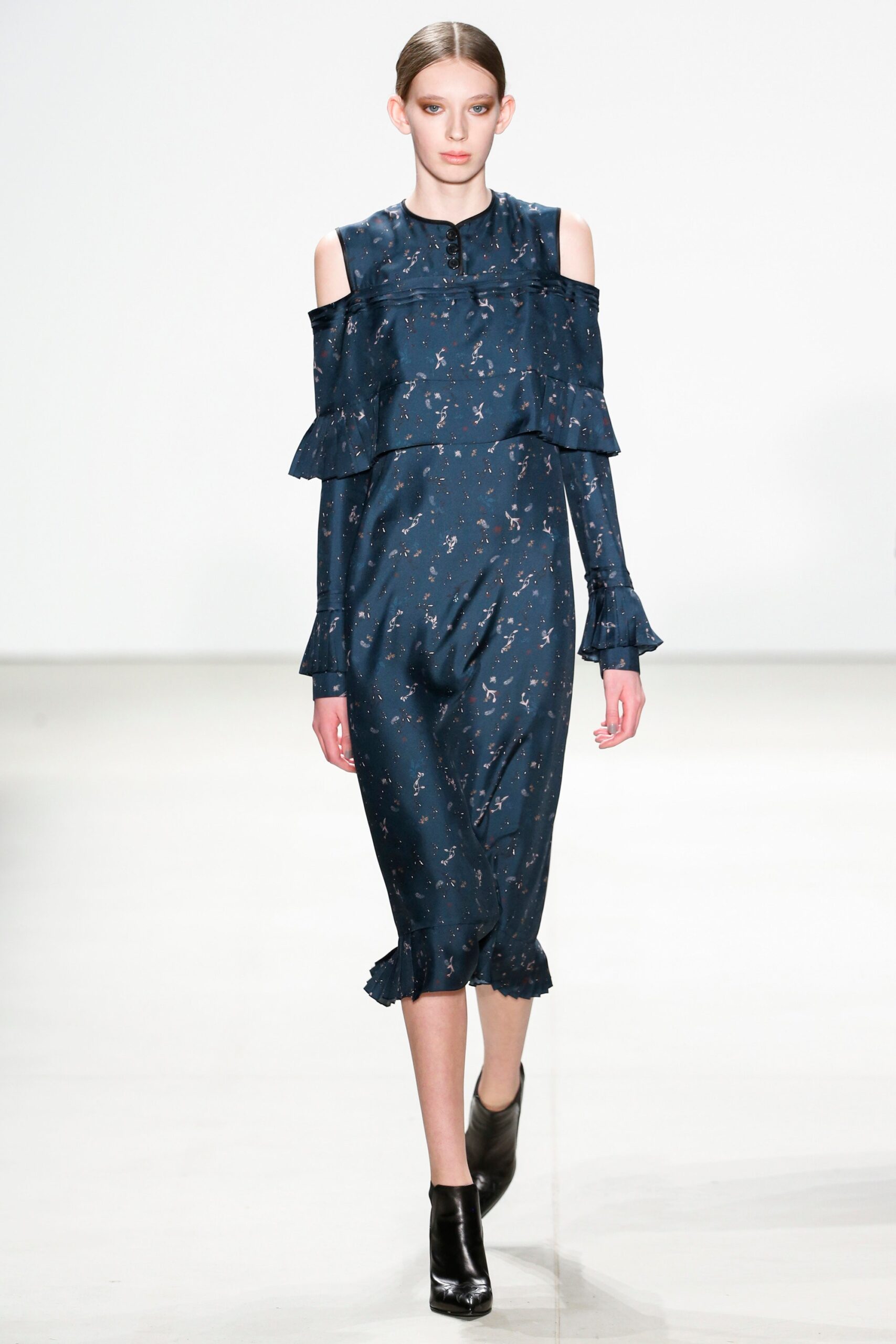 Yigal Azrouël F/W 16 Look 9