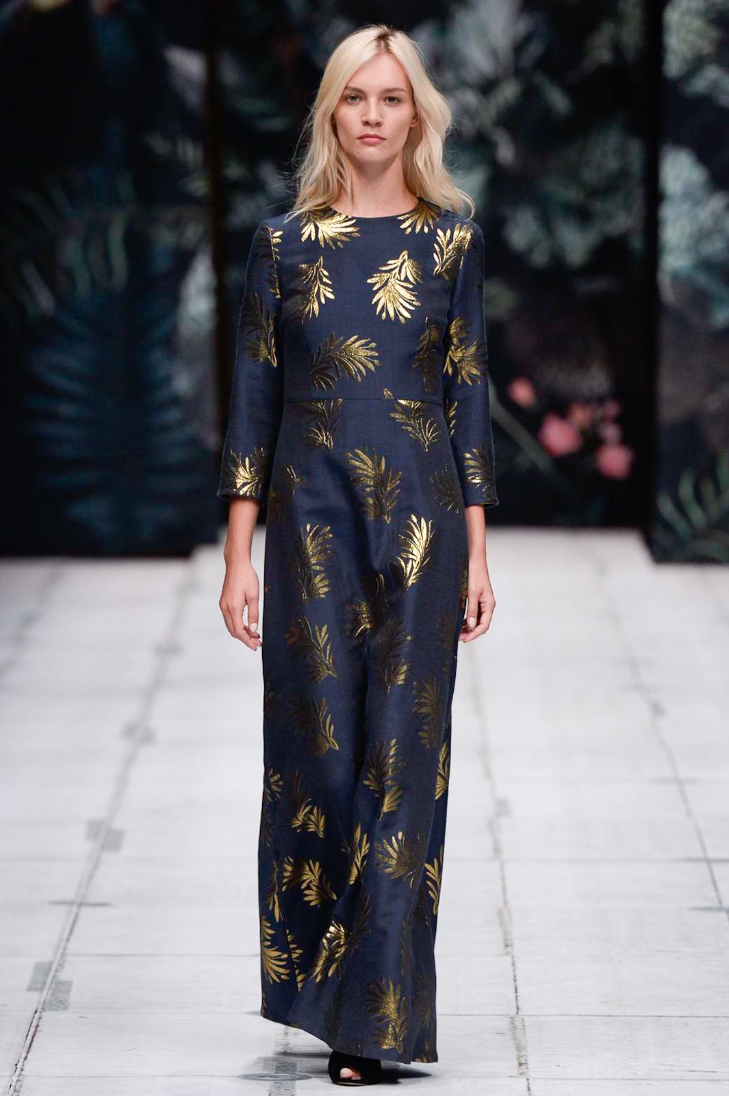 Alena Akhmadullina Russia S/S 17 Look 534
