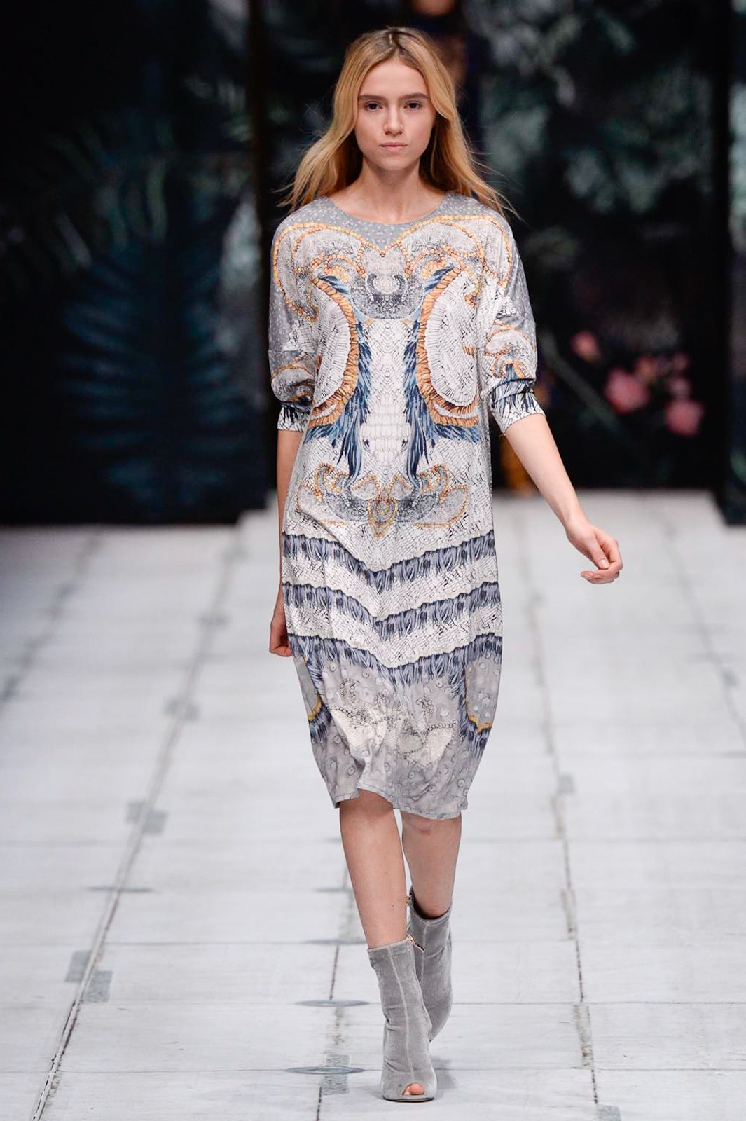 Alena Akhmadullina Russia S/S 17 Look 562