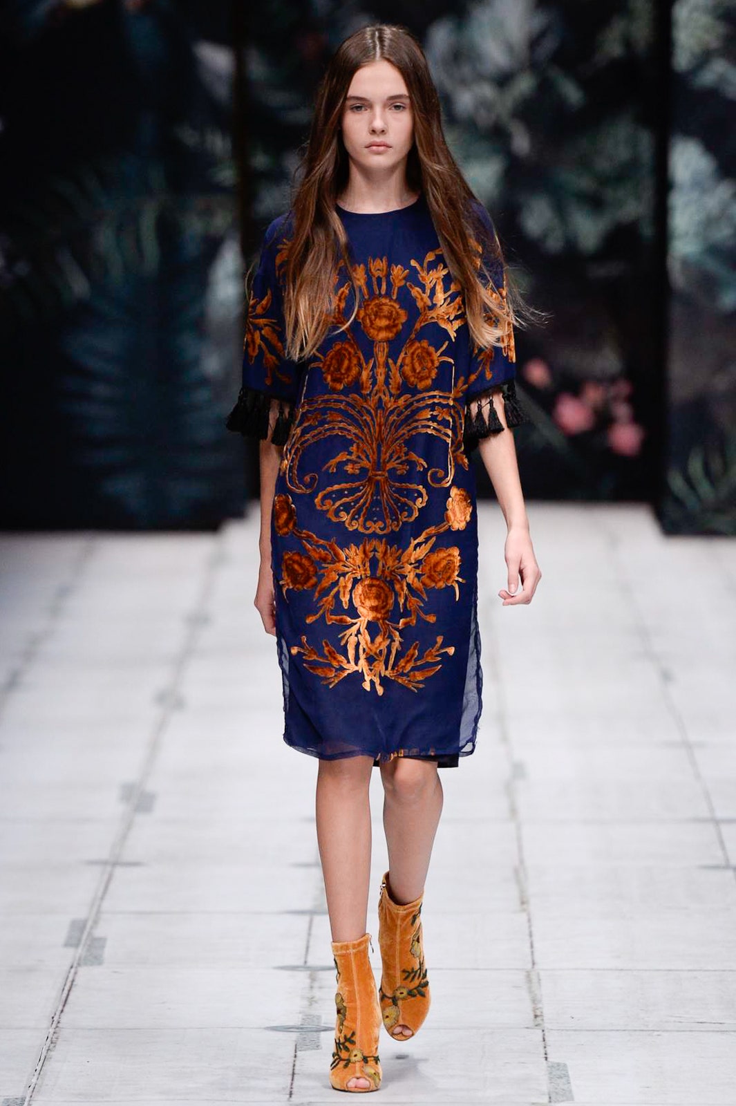 Alena Akhmadullina Russia S/S 17 Look 580