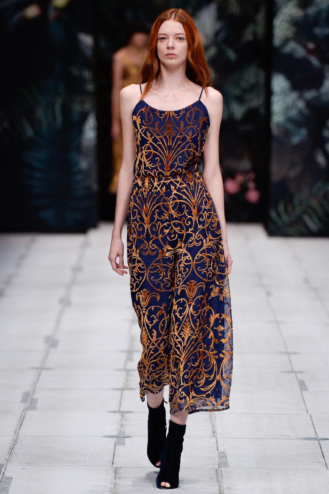 Alena Akhmadullina Russia S/S 17 Look 611