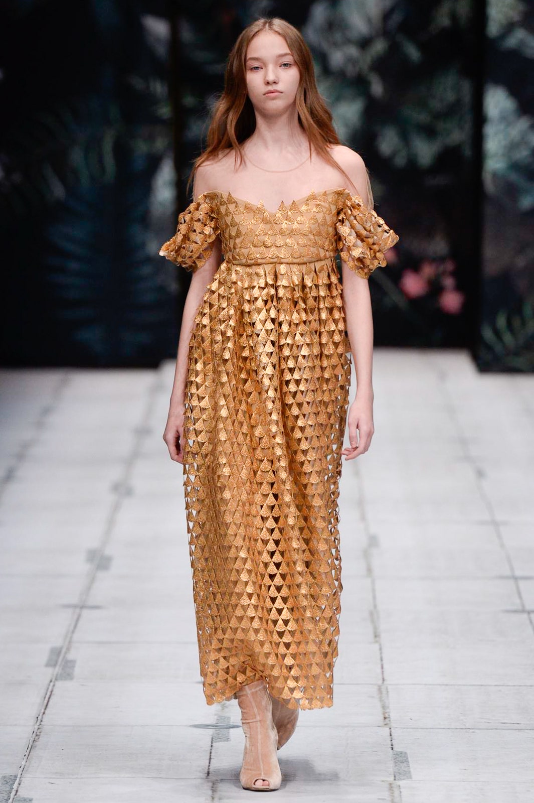 Alena Akhmadullina Russia S/S 17 Look 630