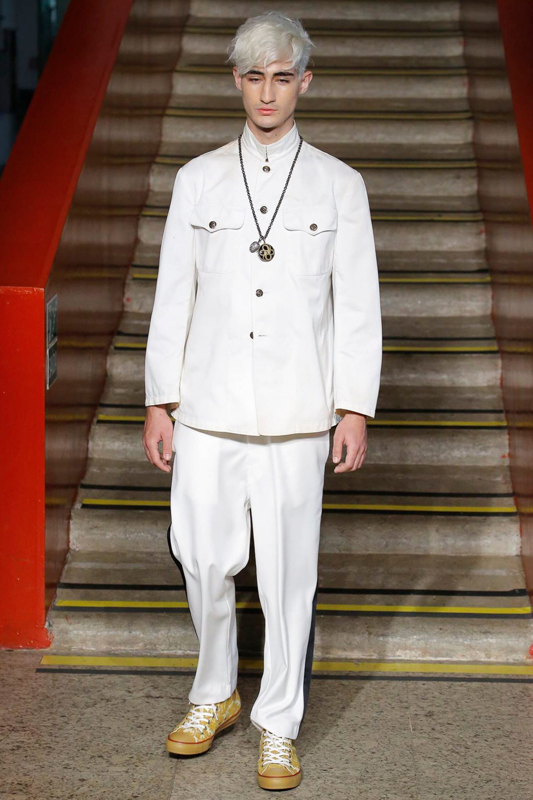 À La Garçonne Resort 17 Look 527