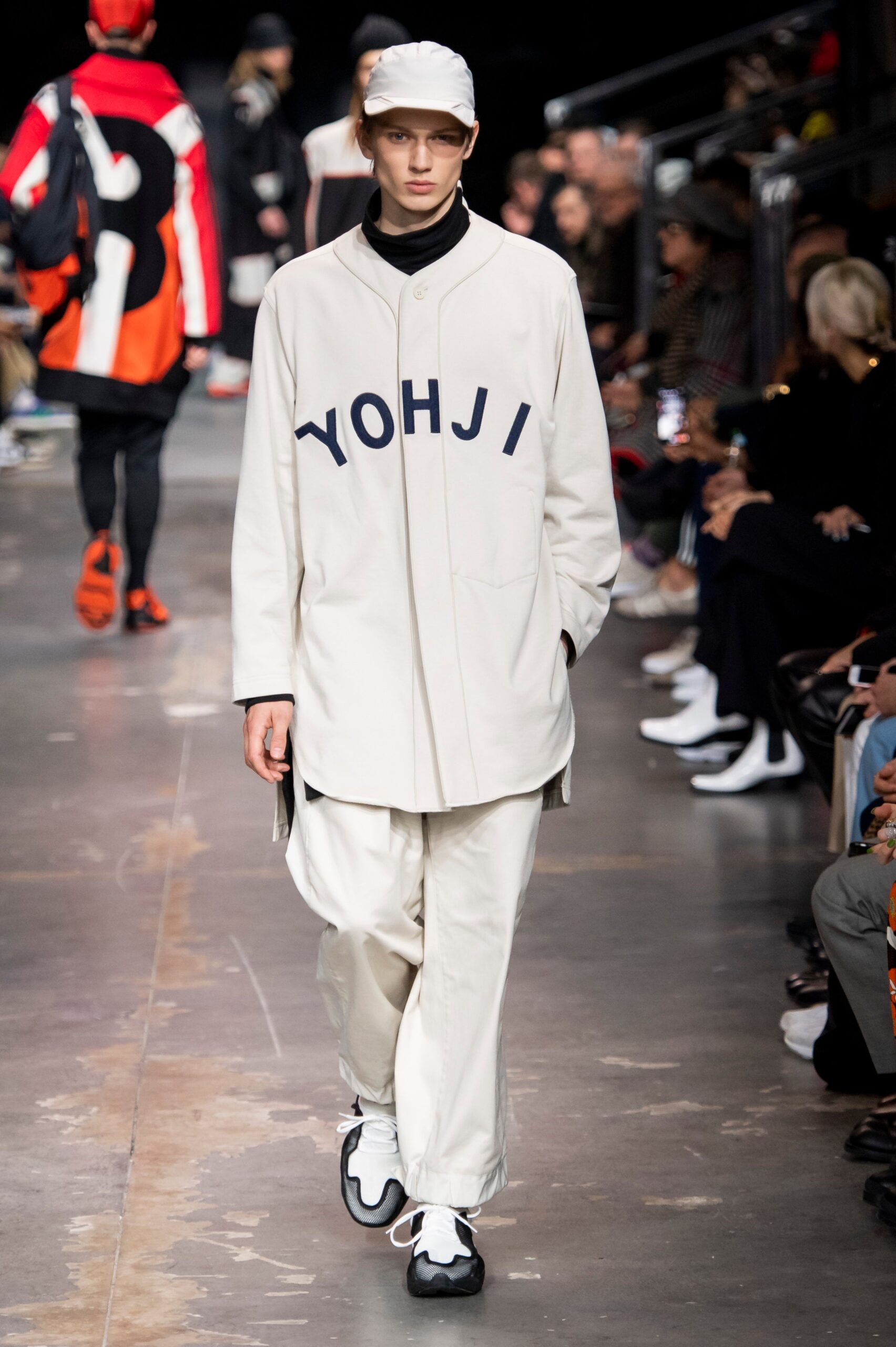 Y-3 F/W 19 Look 13