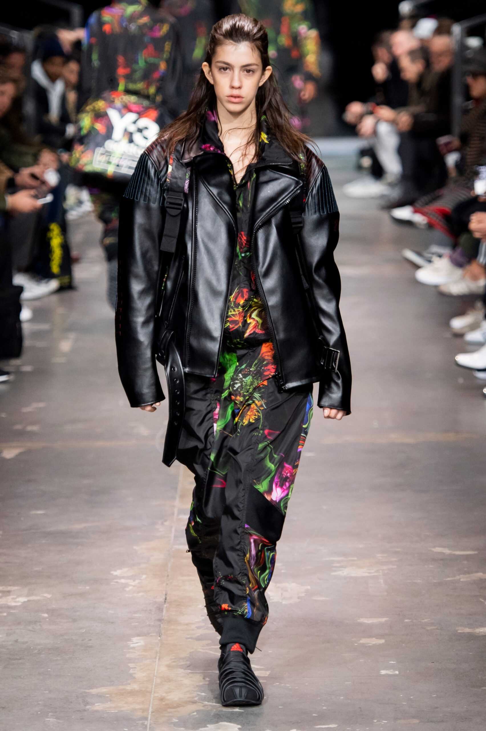 Y-3 F/W 19 Look 25