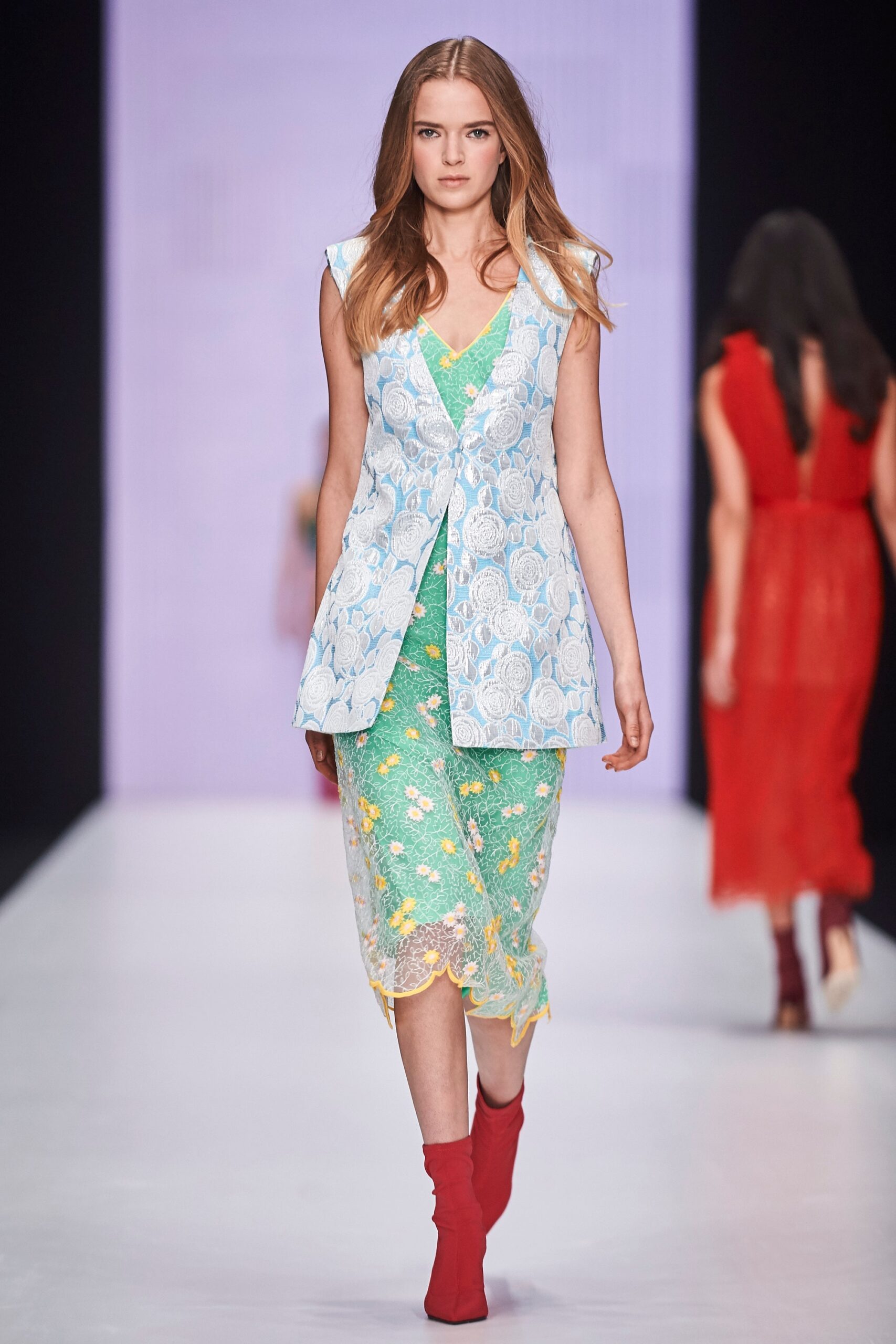 Yasya Minochkina Russia S/S 18 Look 2