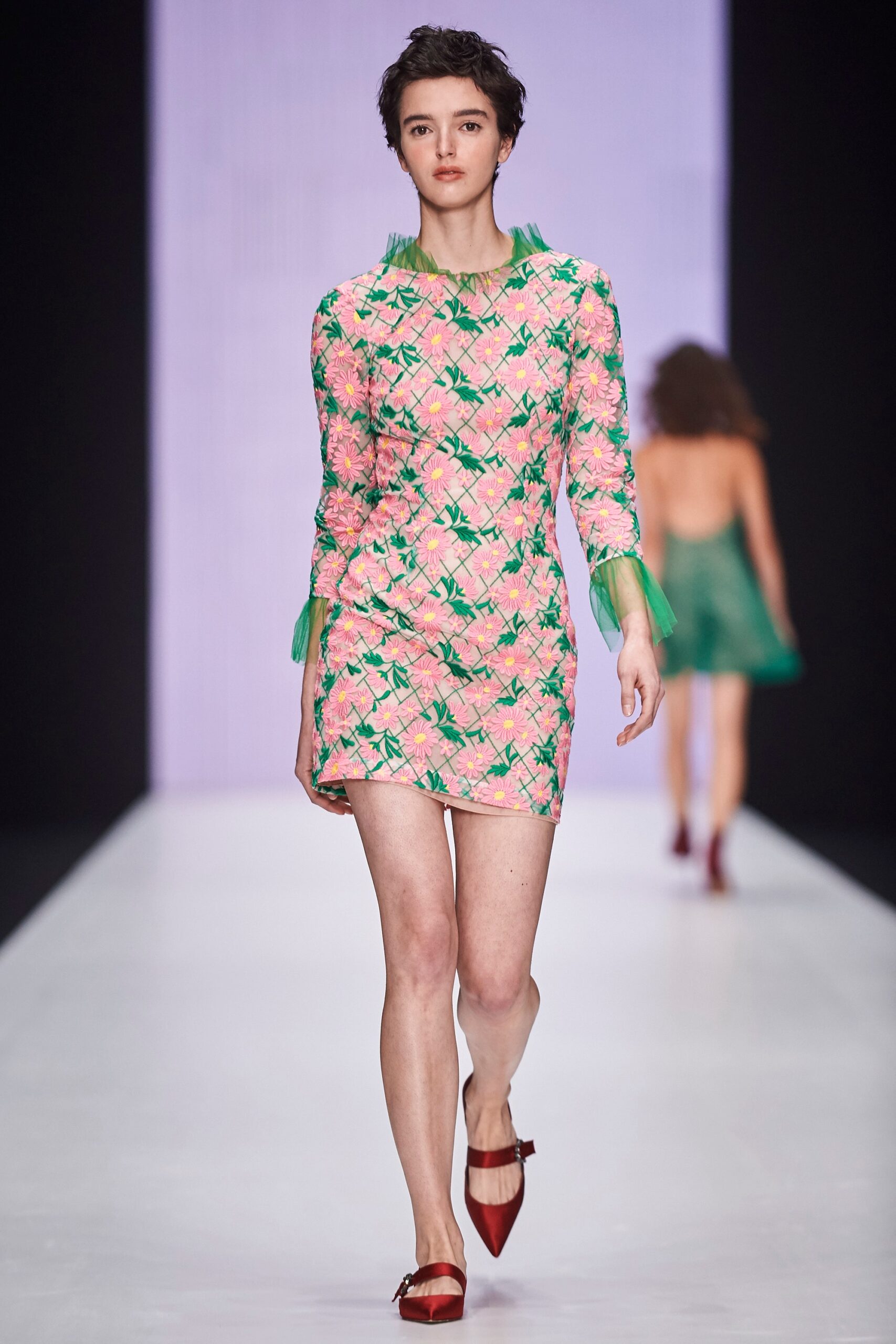 Yasya Minochkina Russia S/S 18 Look 11