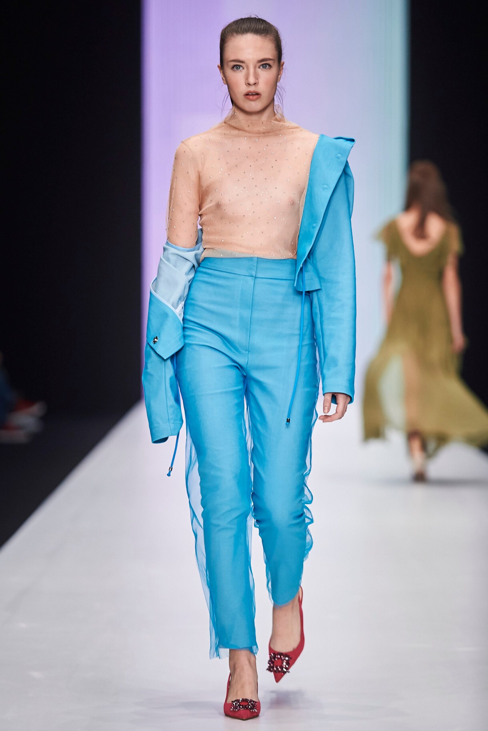 Yasya Minochkina Russia S/S 18 Look 13