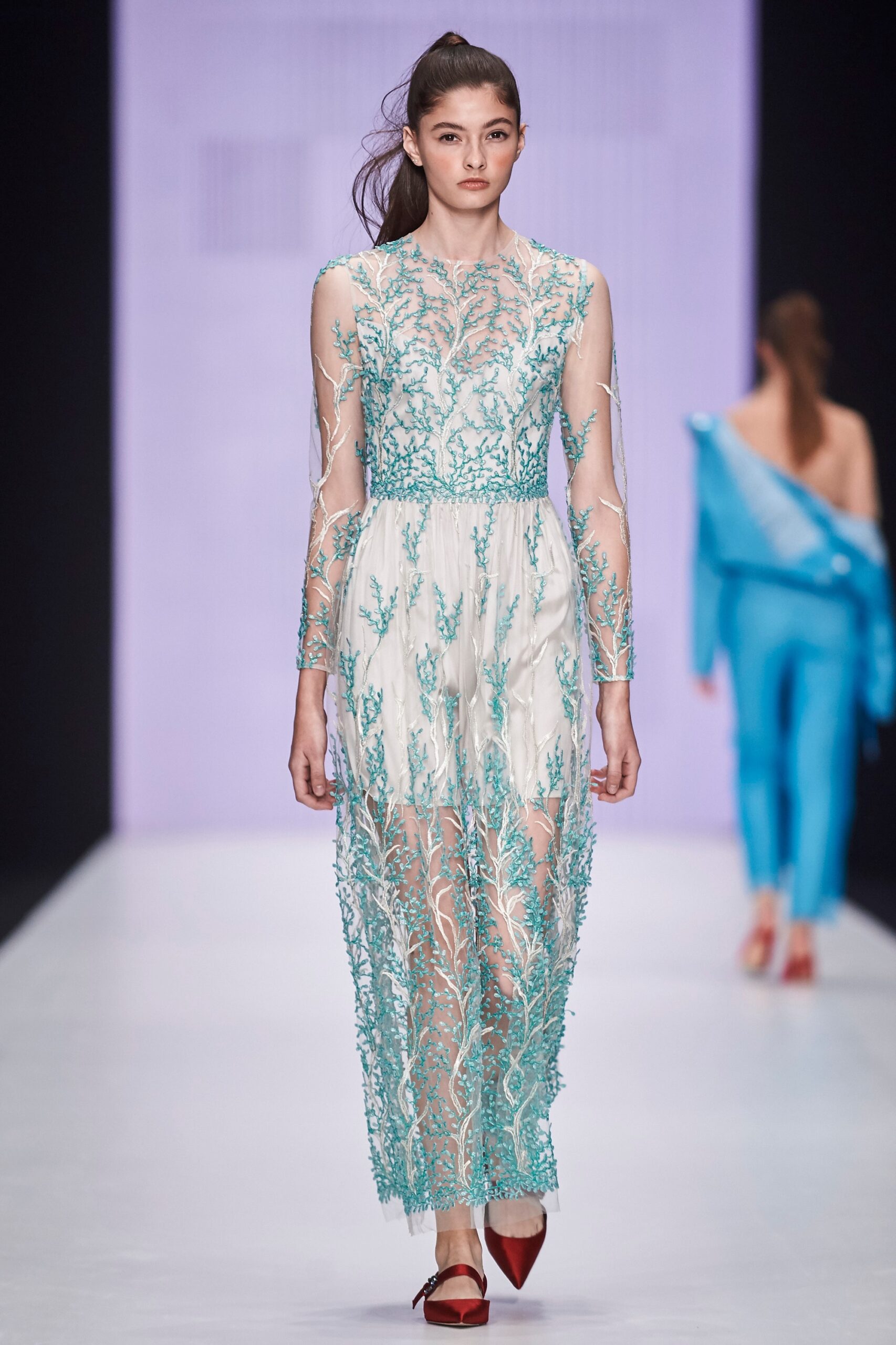 Yasya Minochkina Russia S/S 18 Look 14