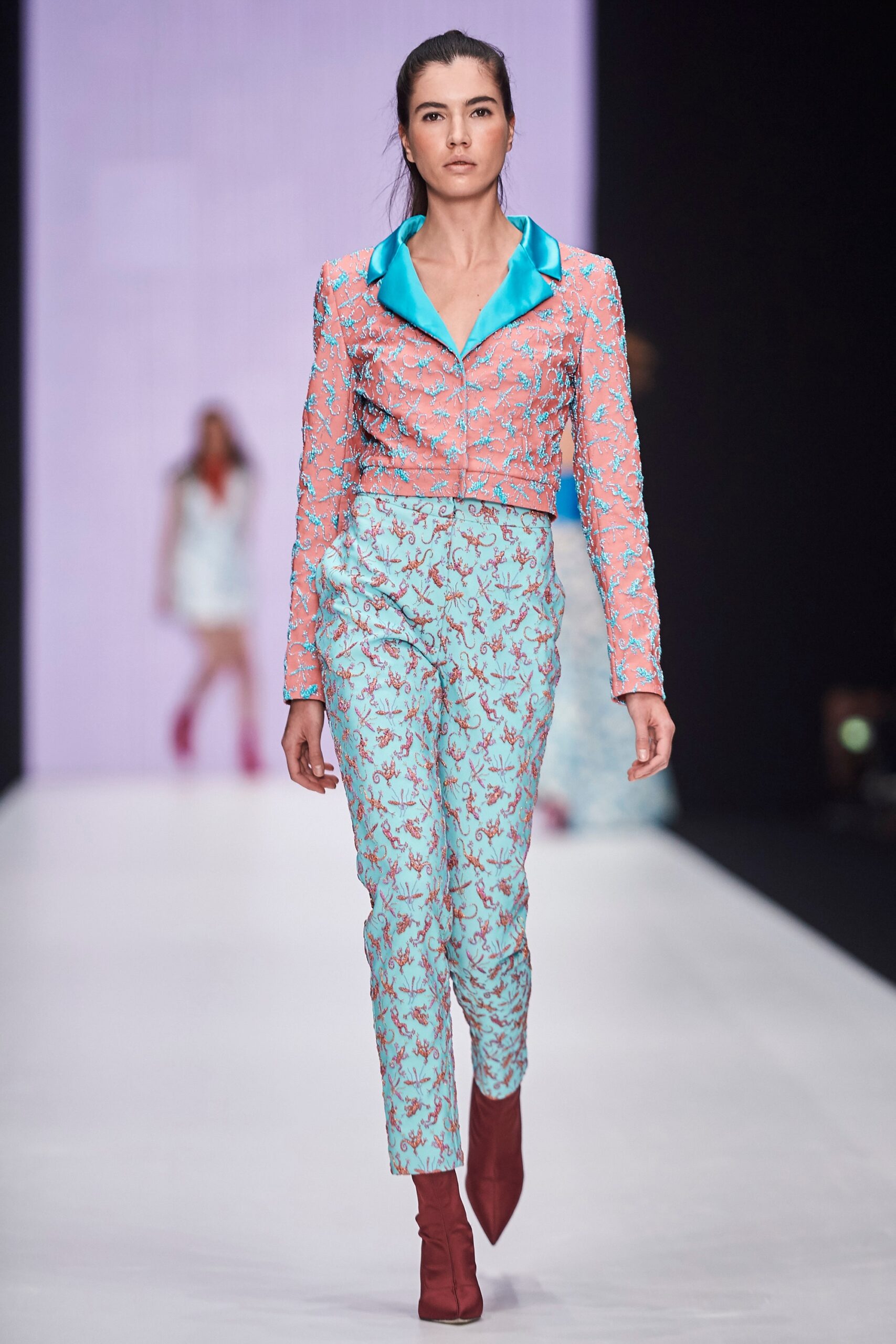 Yasya Minochkina Russia S/S 18 Look 18
