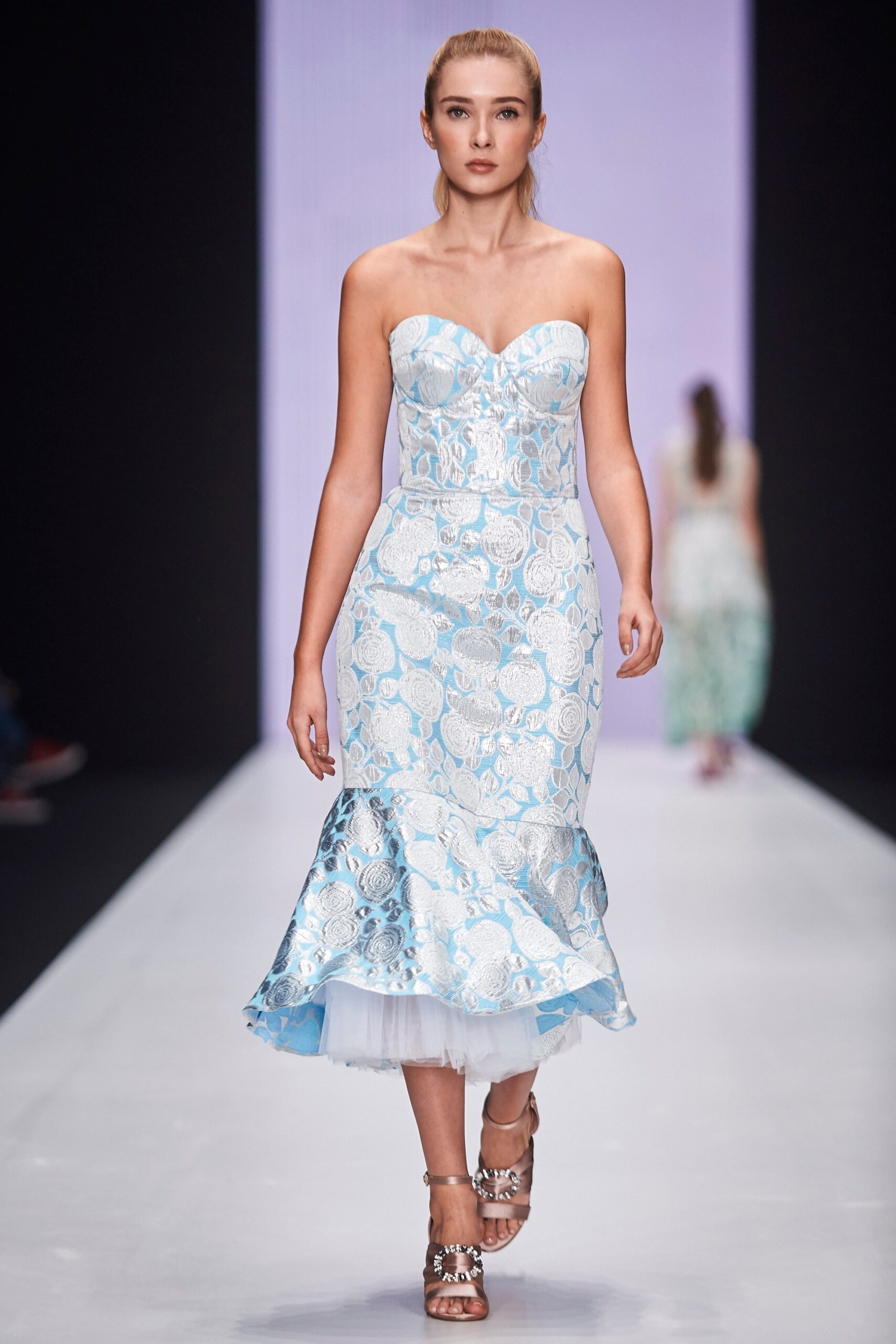 Yasya Minochkina Russia S/S 18 Look 32
