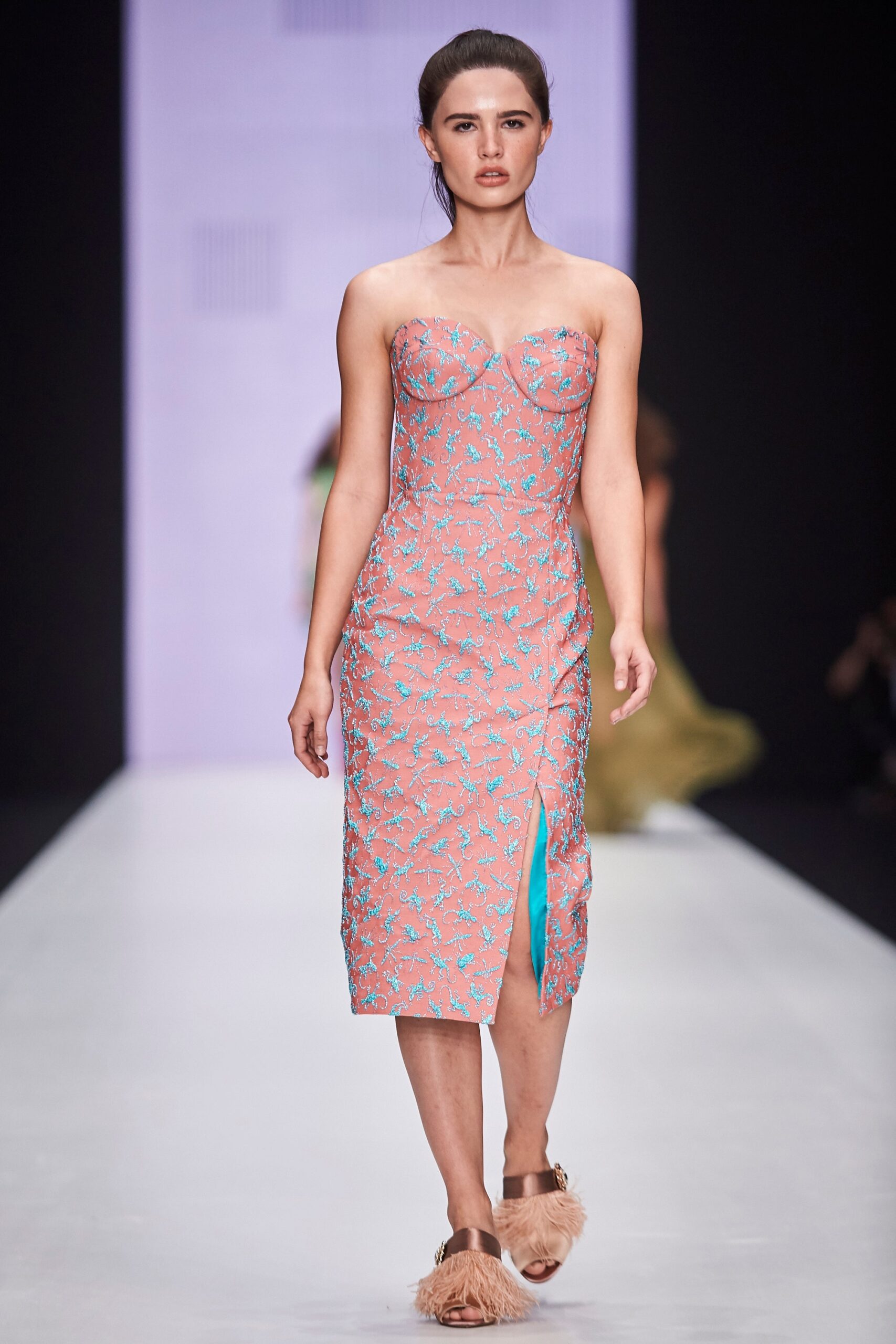 Yasya Minochkina Russia S/S 18 Look 35