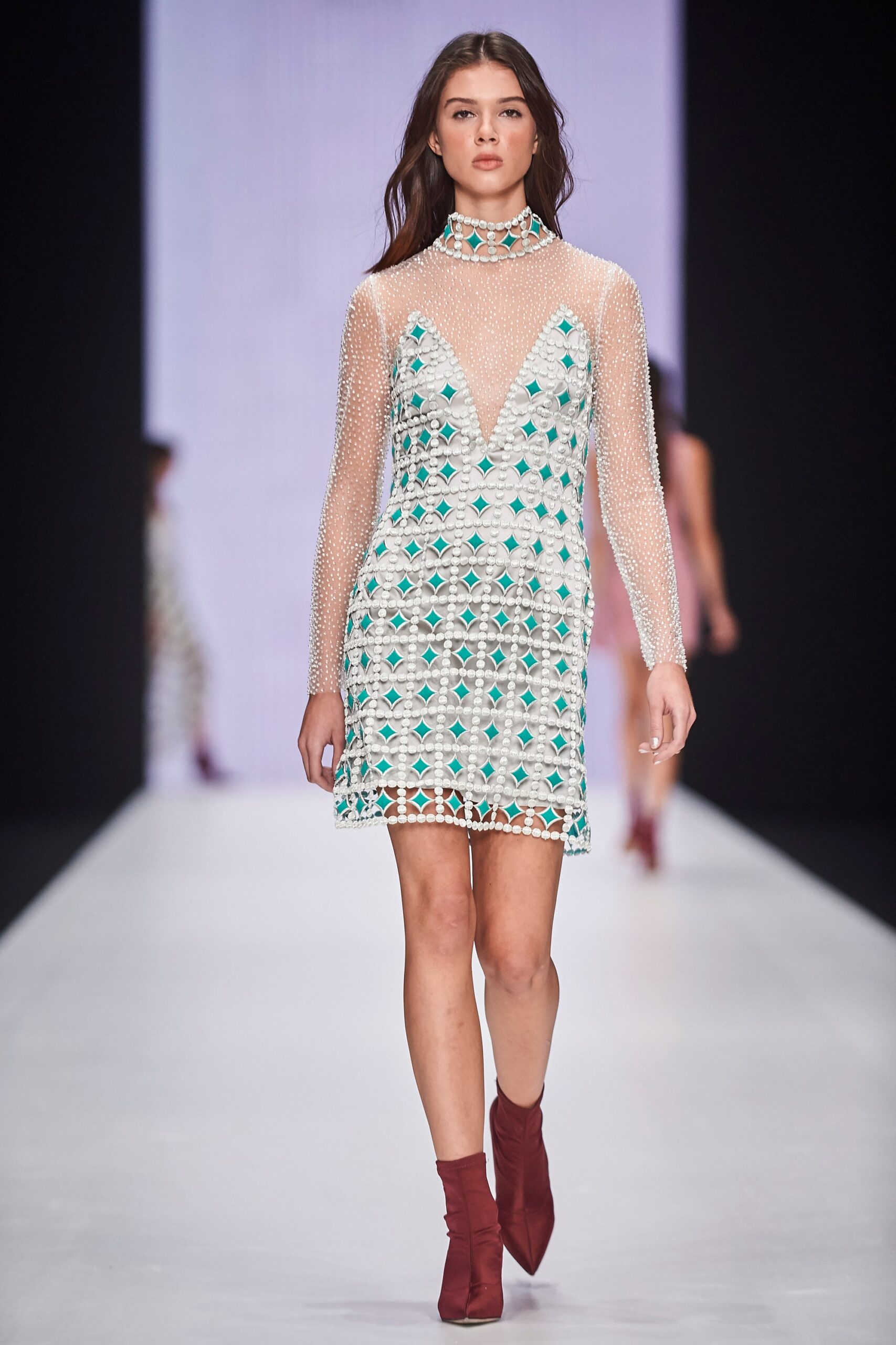 Yasya Minochkina Russia S/S 18 Look 41