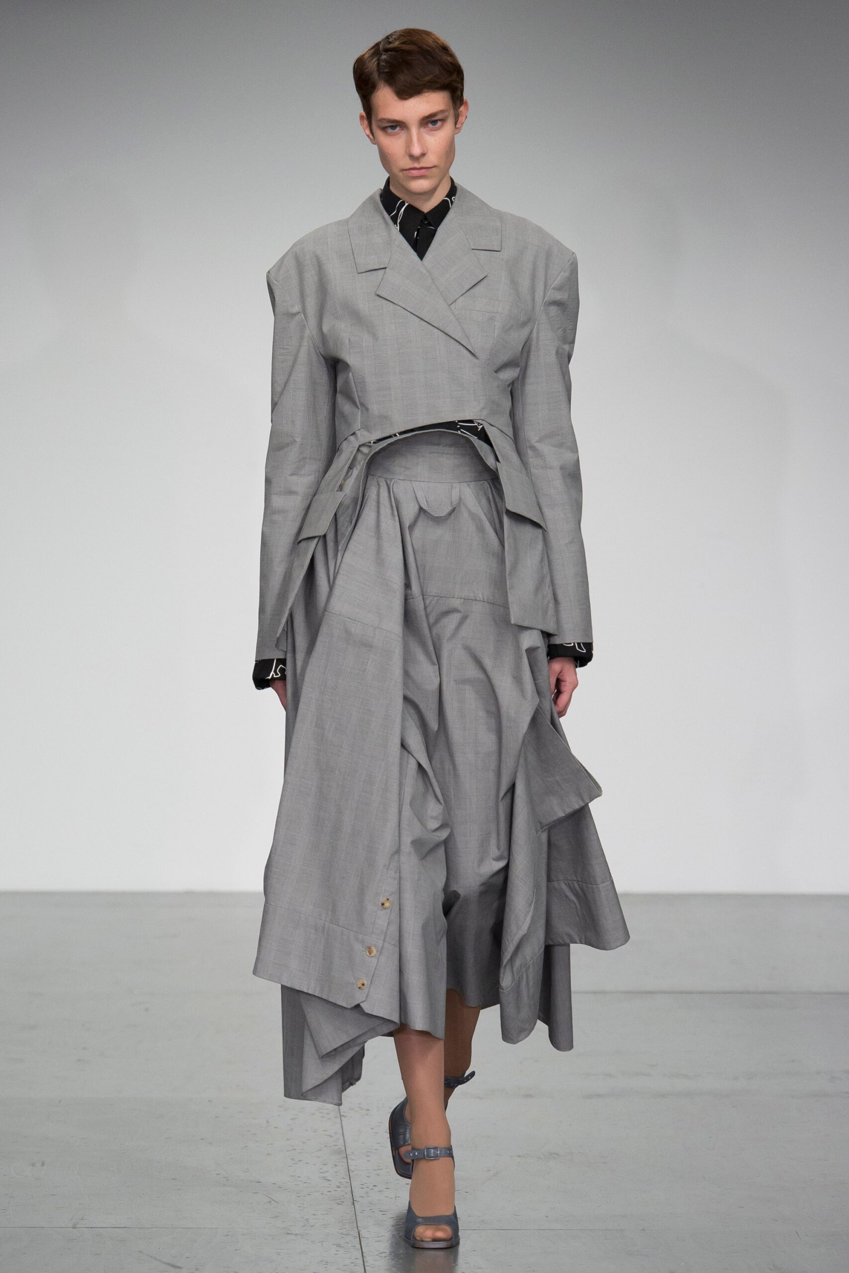 A.W.A.K.E. MODE S/S 18 Look 5