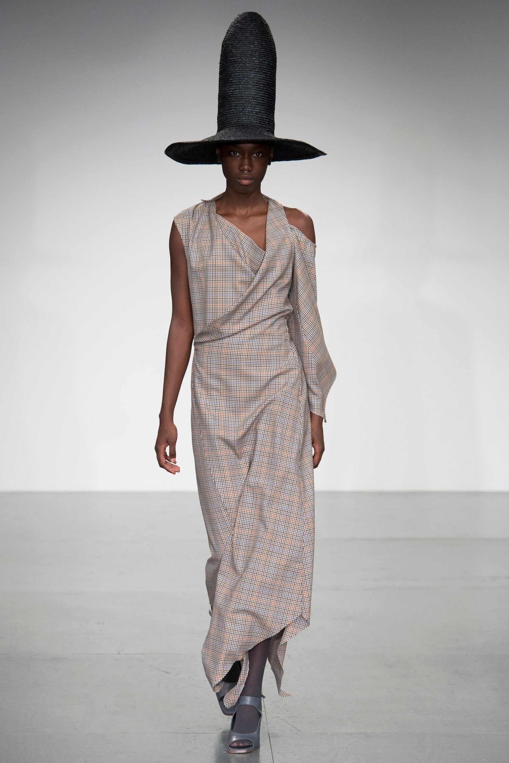 A.W.A.K.E. MODE S/S 18 Look 107