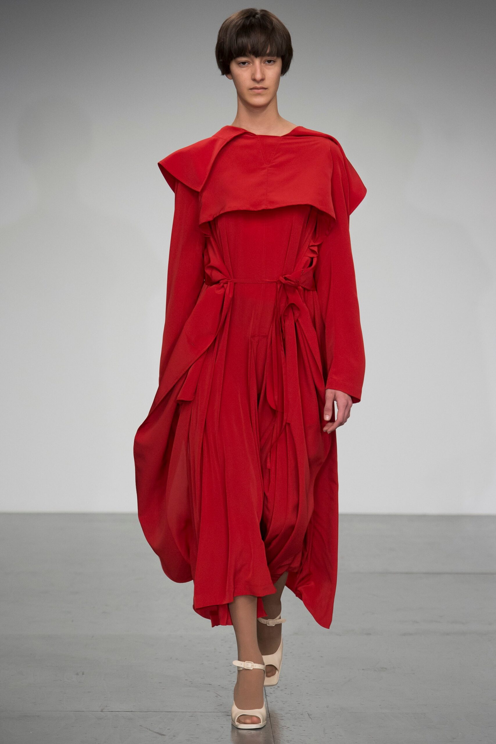 A.W.A.K.E. MODE S/S 18 Look 582