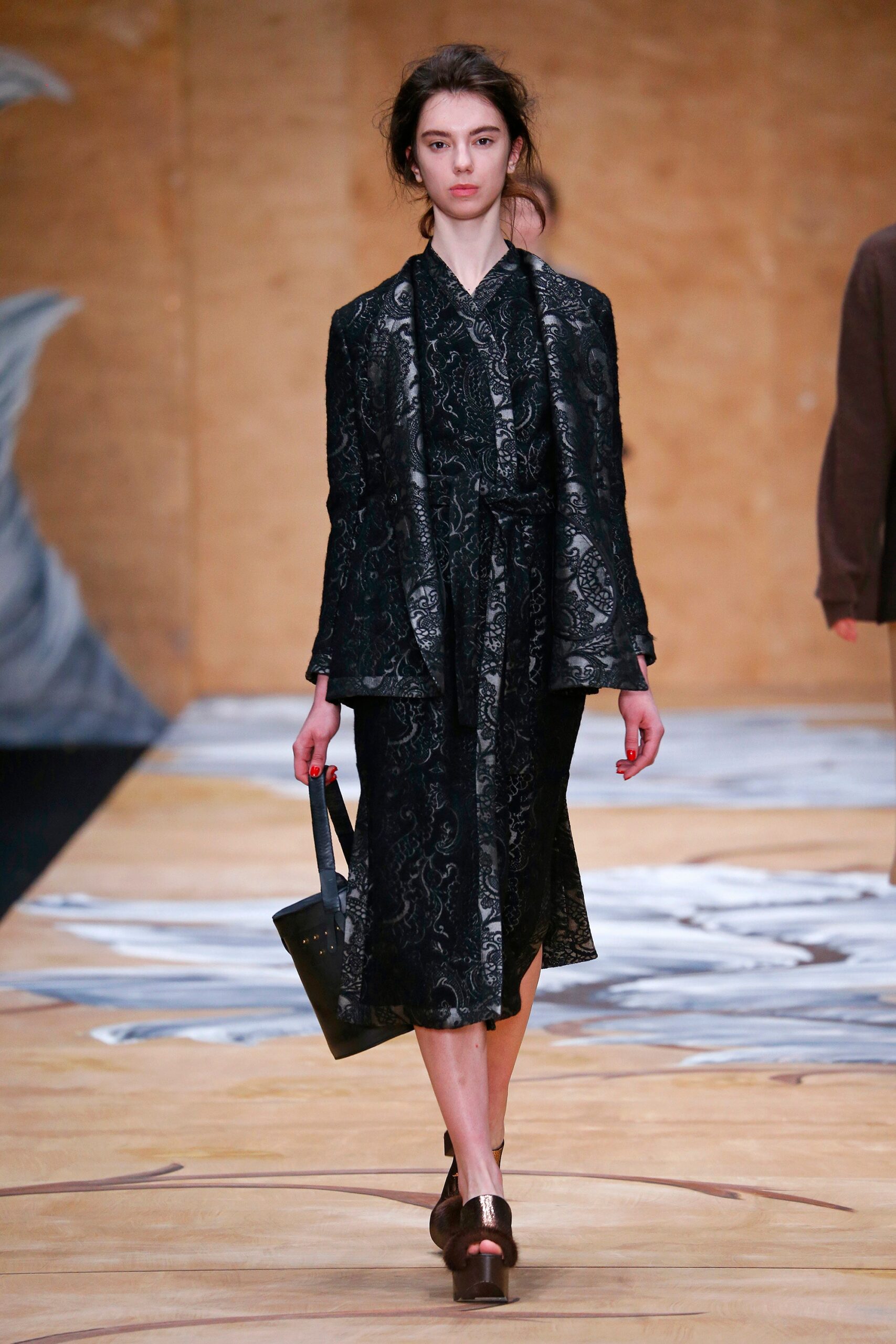 Alena Akhmadullina Russia F/W 16 Look 252