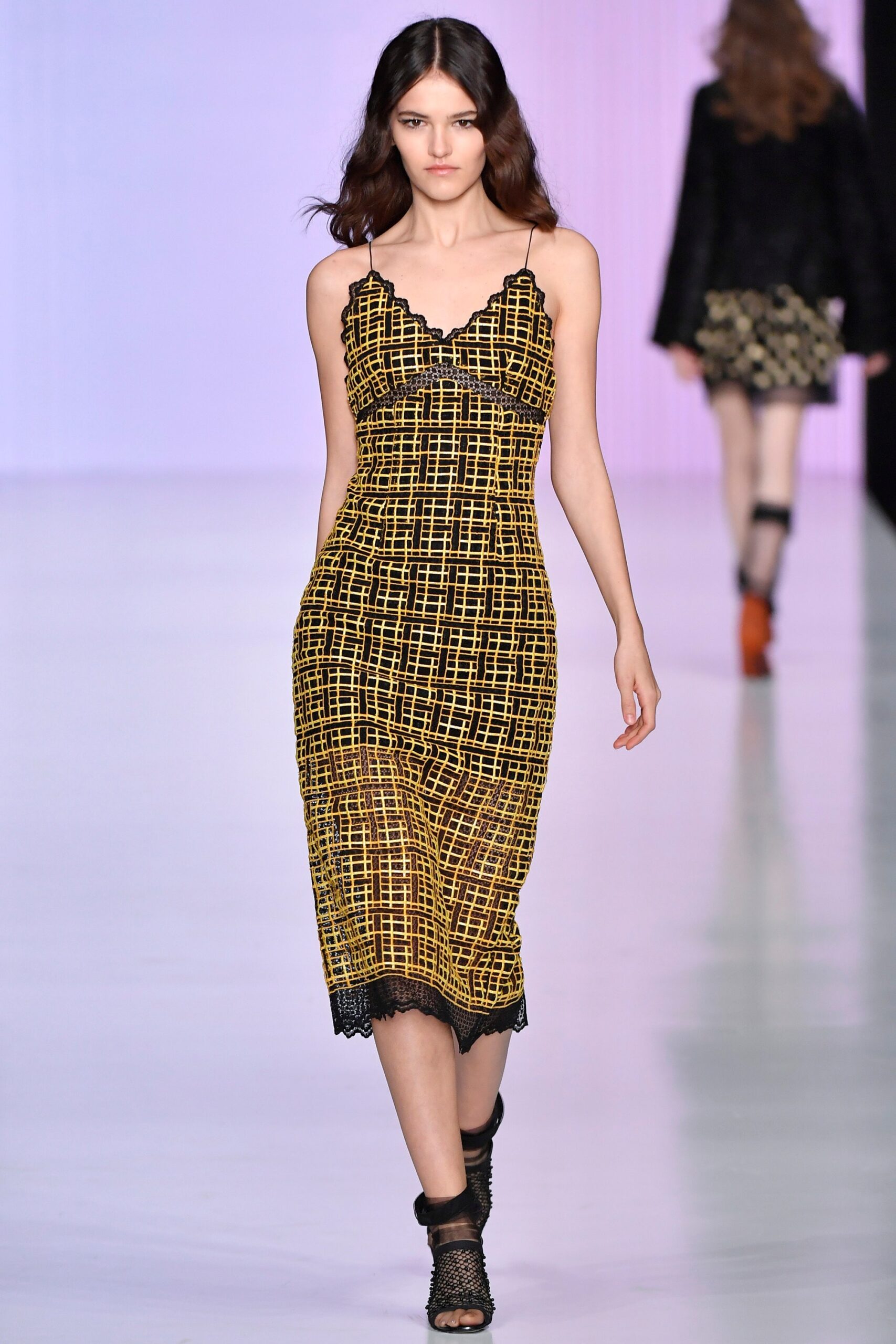 Yasya Minochkina Russia F/W 17 Look 6