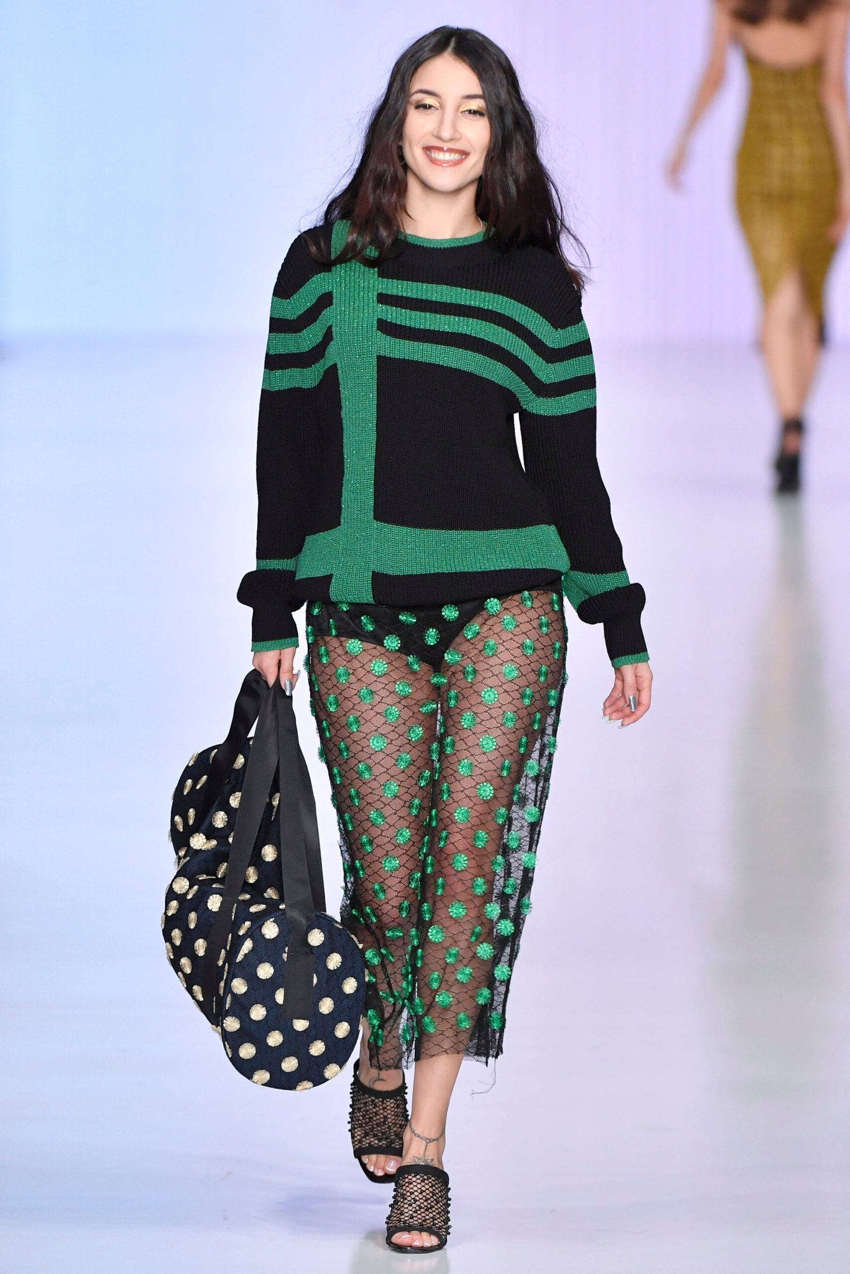 Yasya Minochkina Russia F/W 17 Look 7