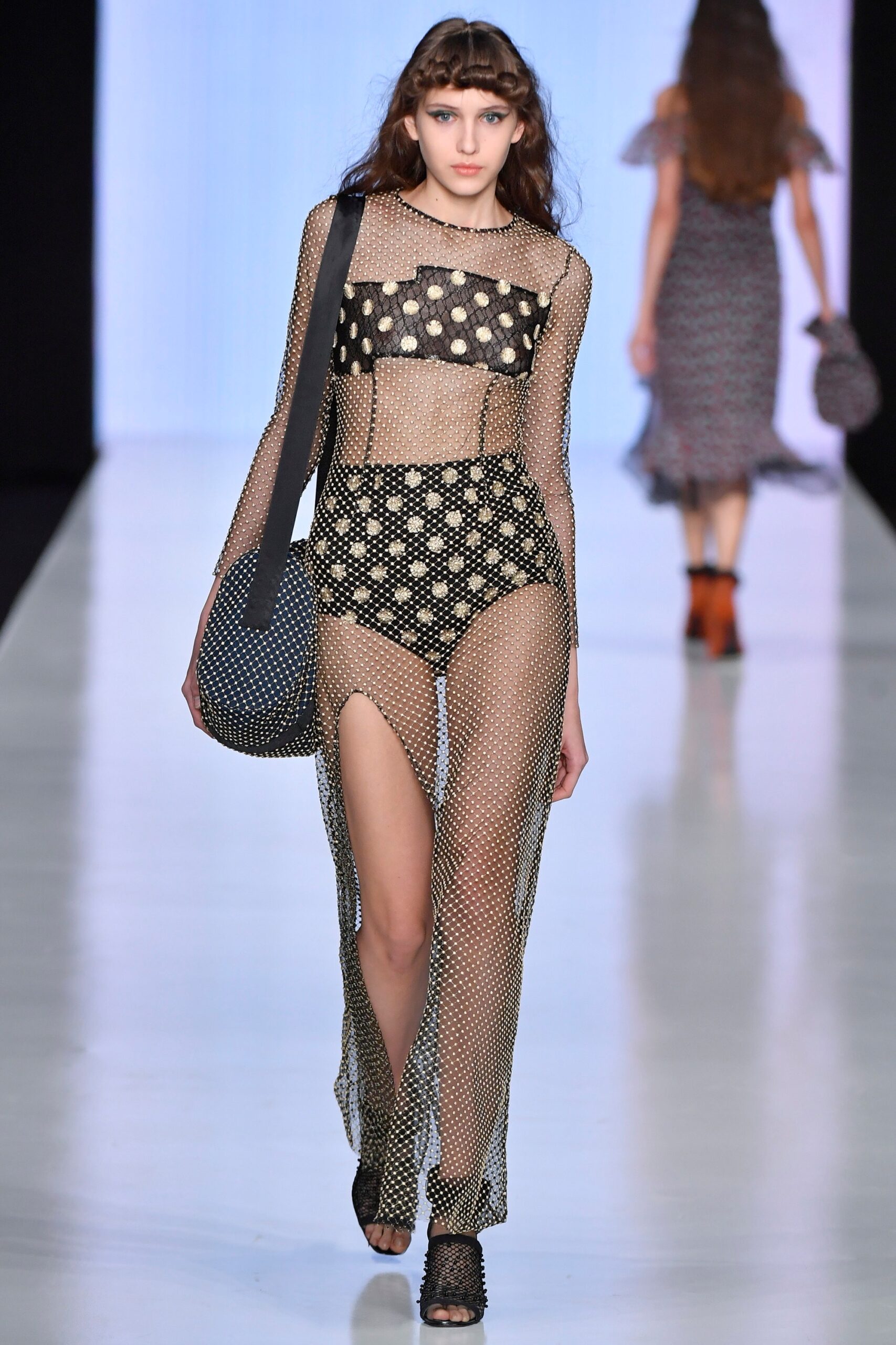 Yasya Minochkina Russia F/W 17 Look 9