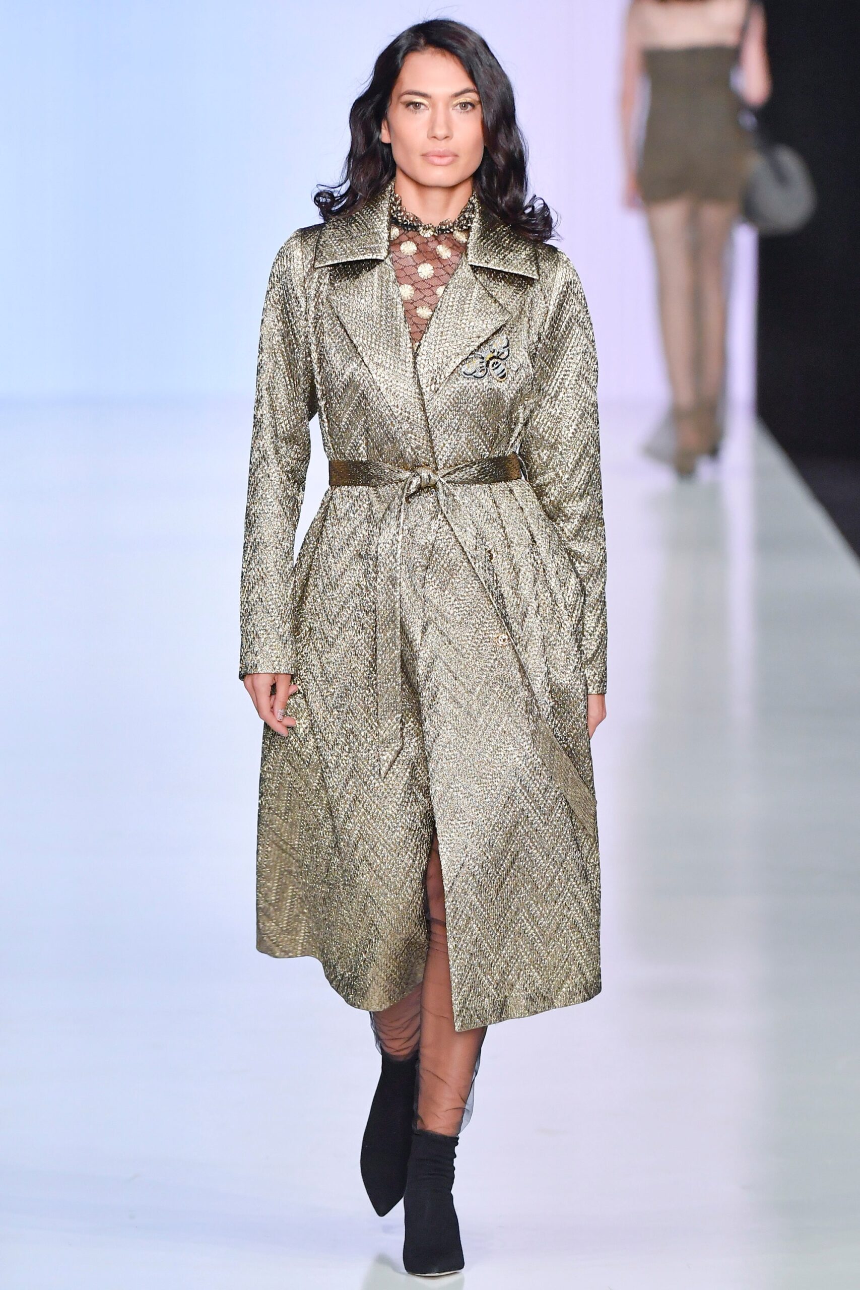 Yasya Minochkina Russia F/W 17 Look 33
