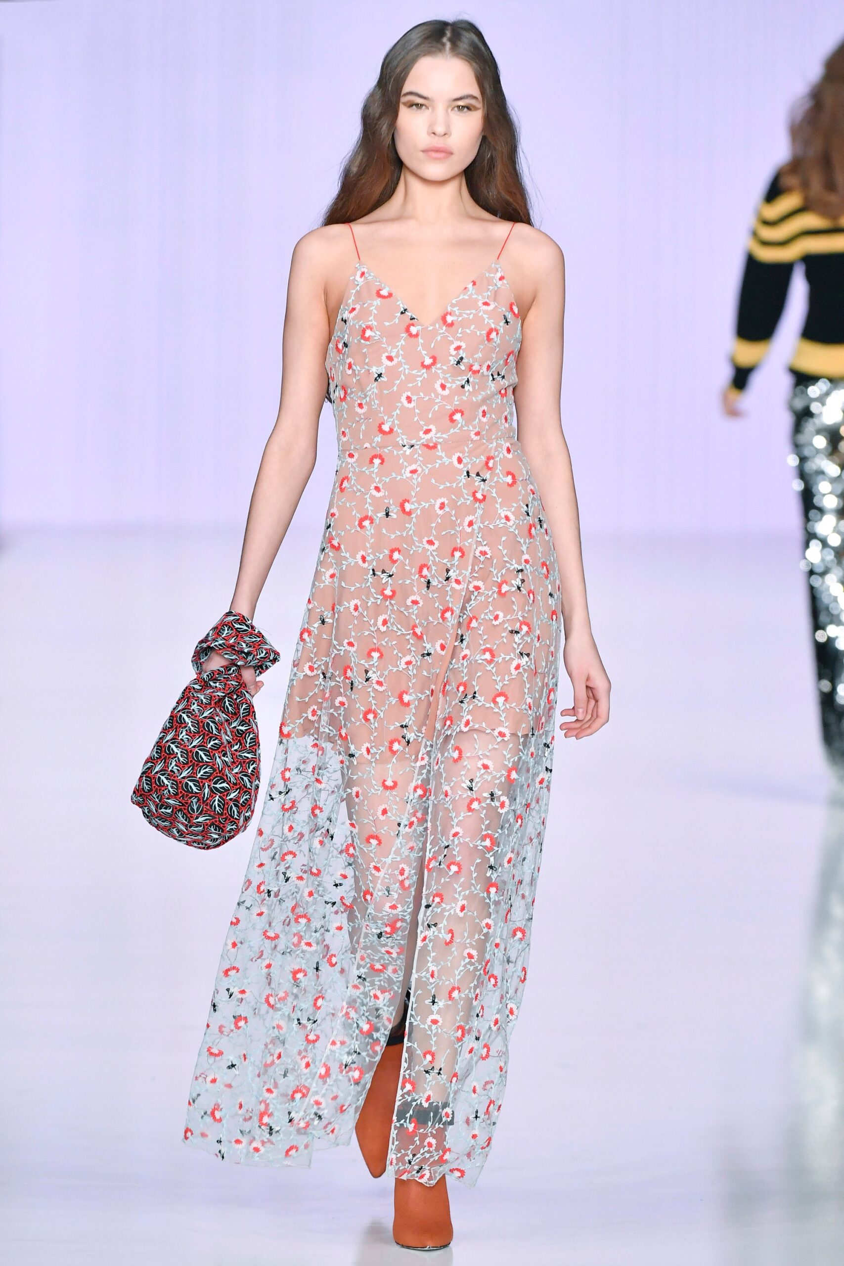 Yasya Minochkina Russia F/W 17 Look 35