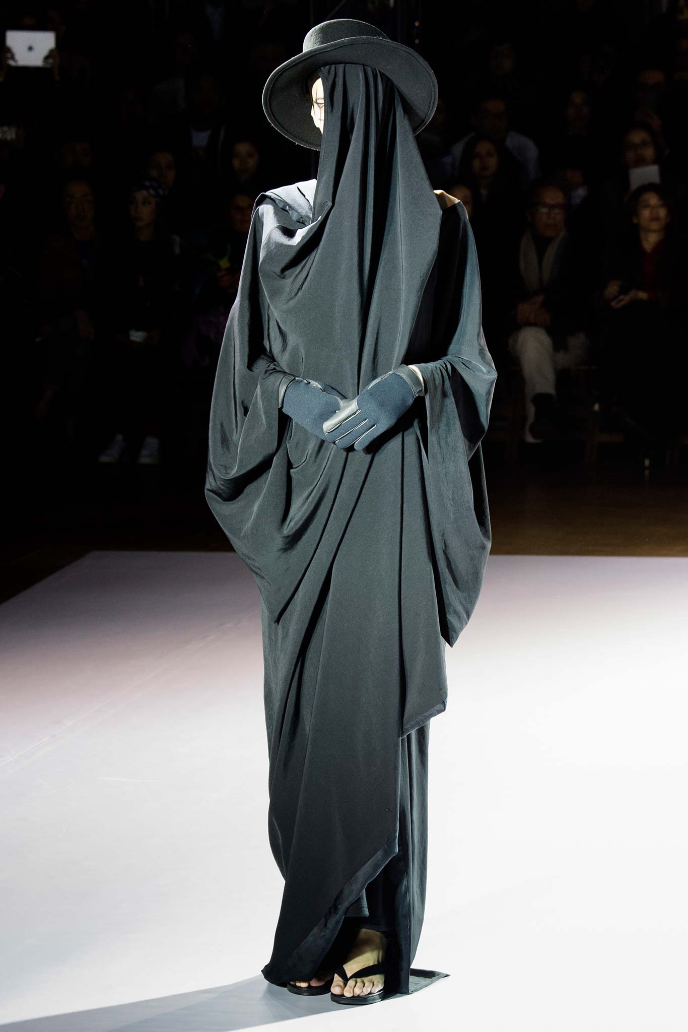 Yohji Yamamoto F/W 15 Look 3