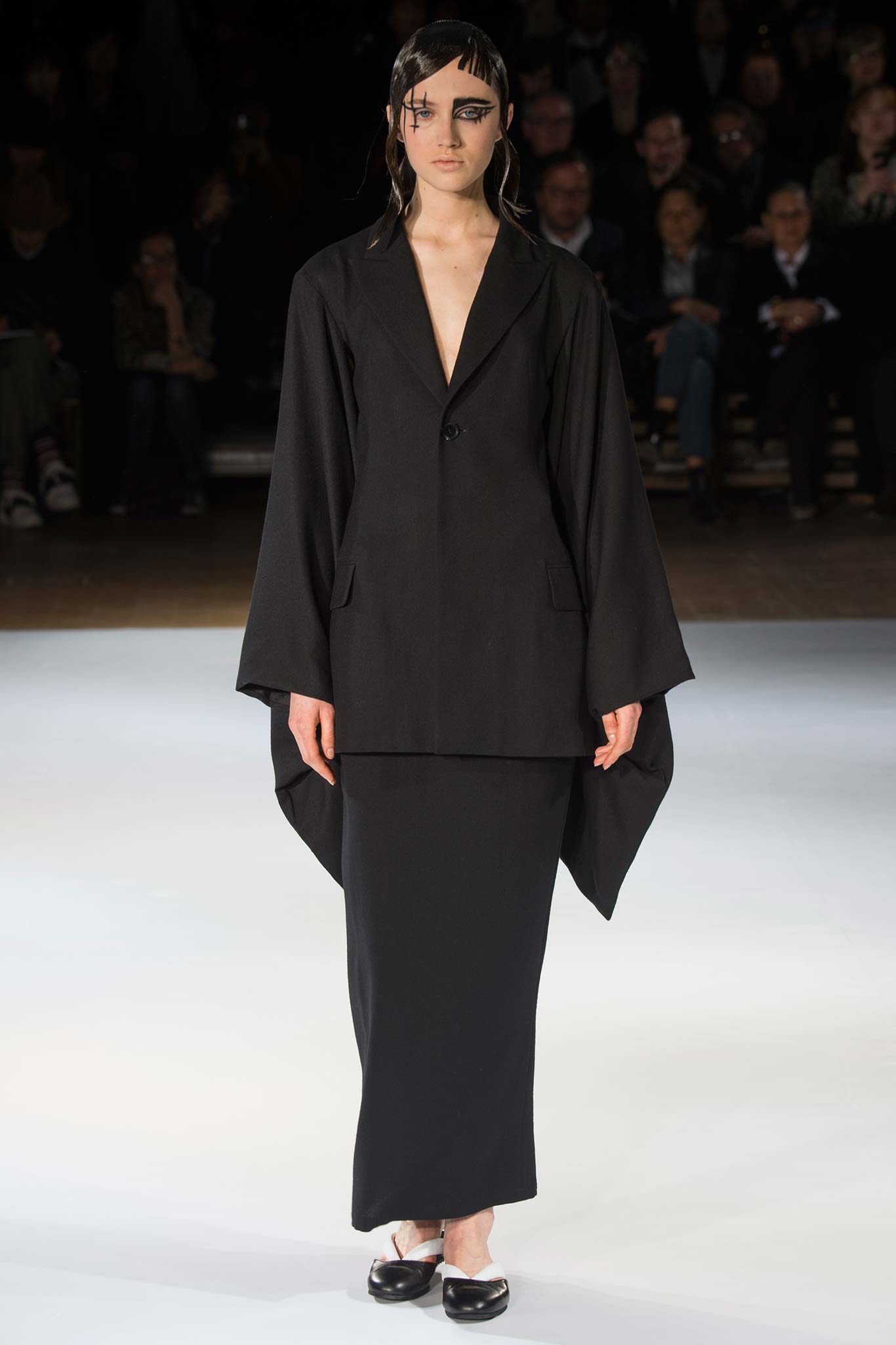 Yohji Yamamoto F/W 15 Look 9