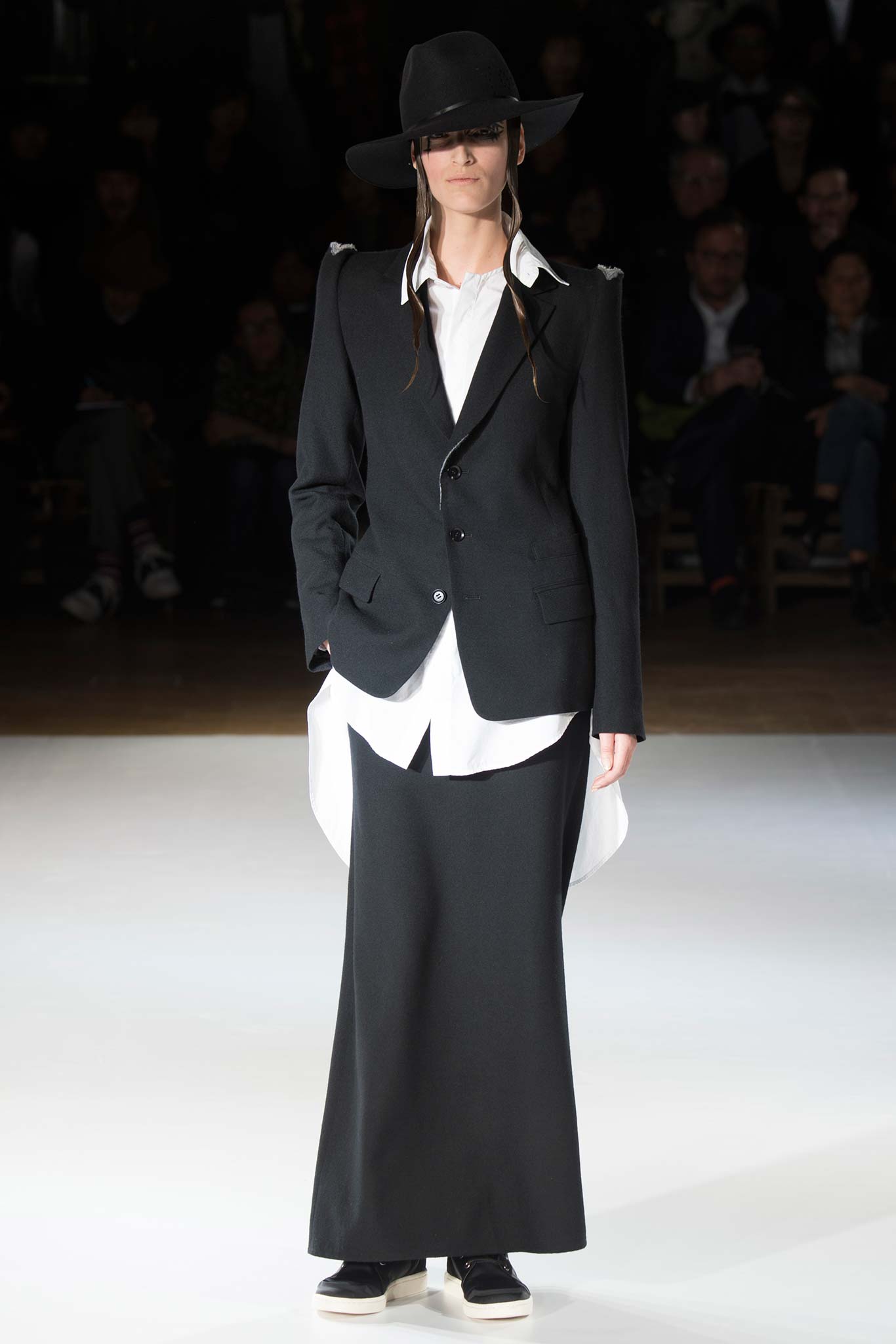 Yohji Yamamoto F/W 15 Look 13