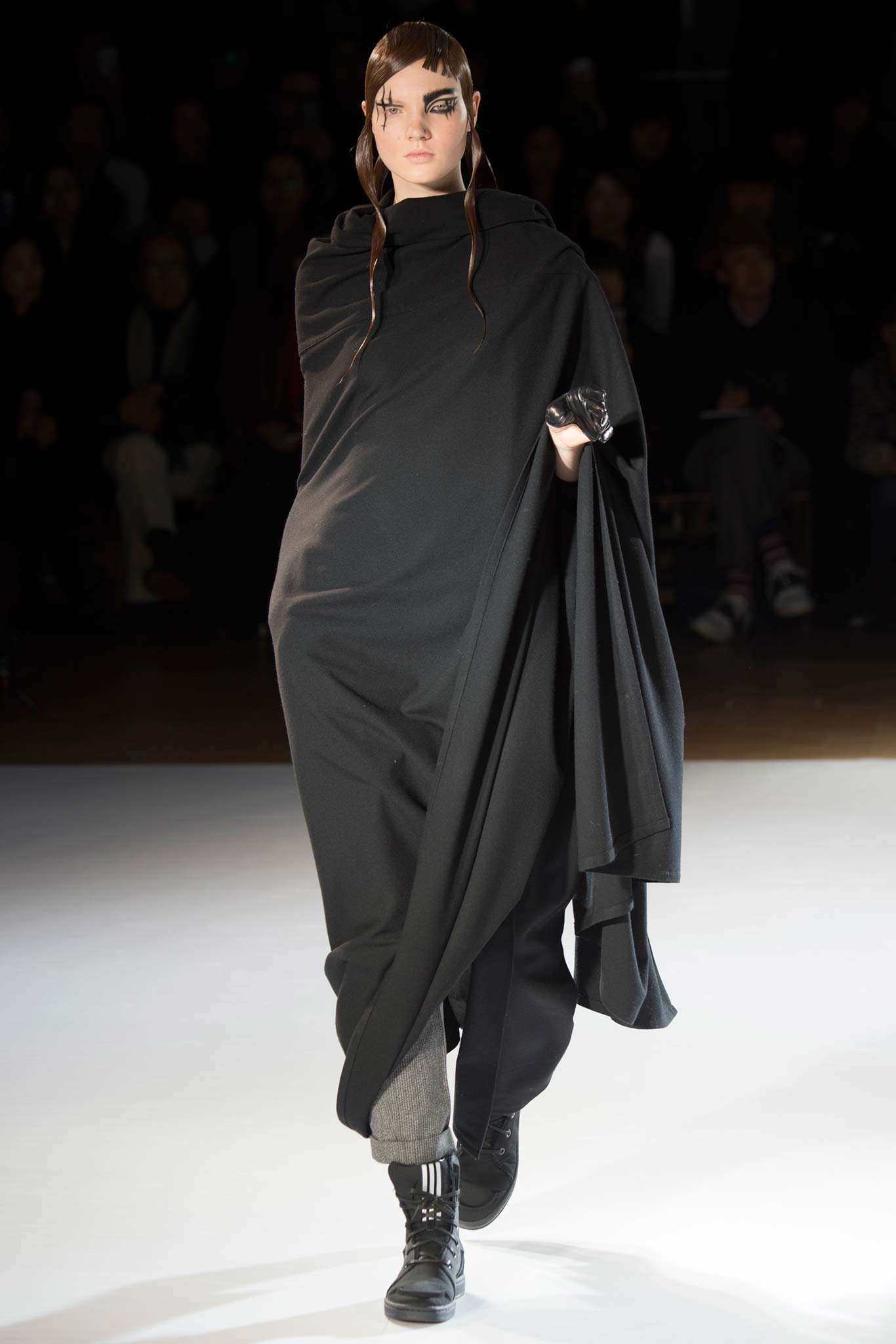 Yohji Yamamoto F/W 15 Look 20