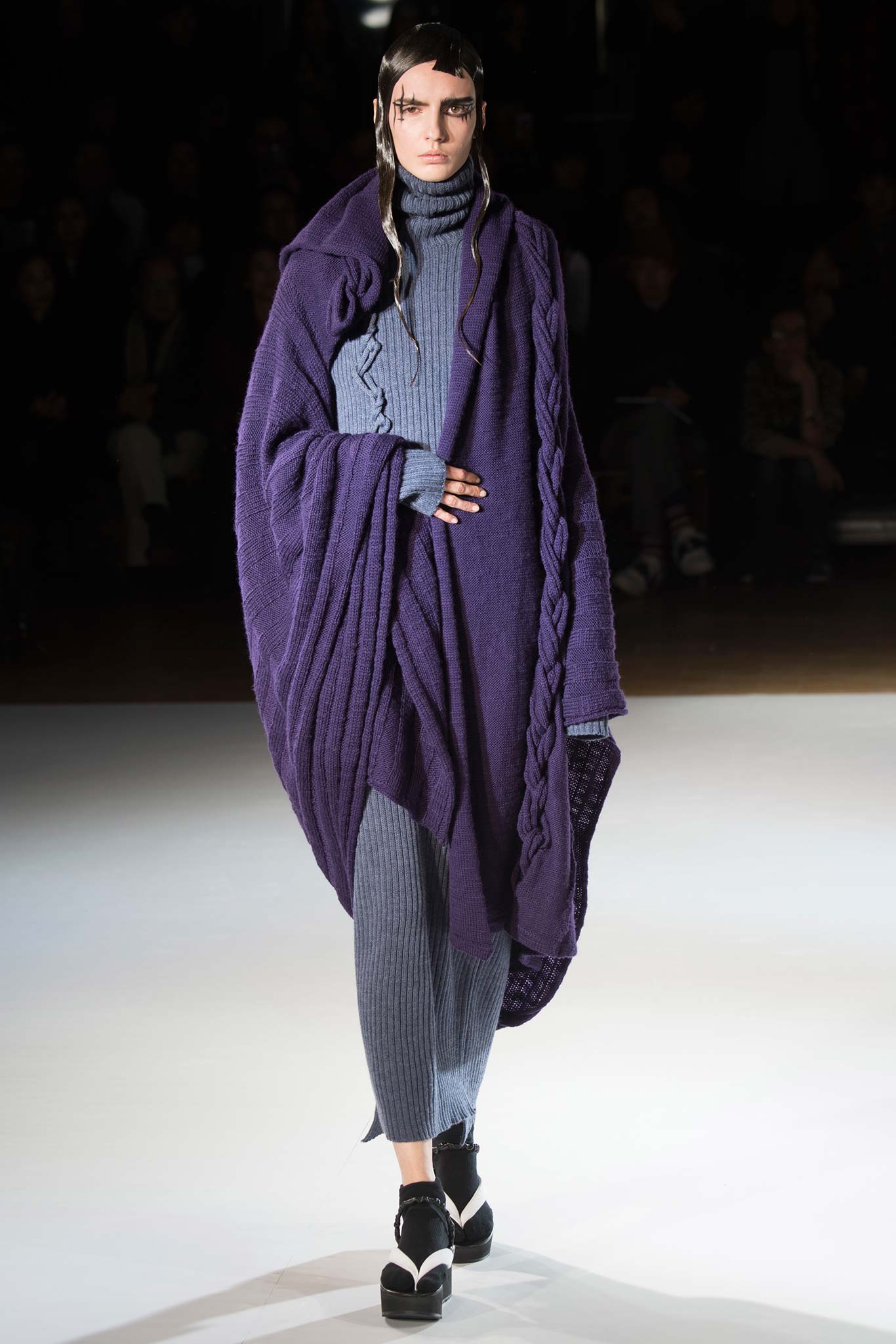 Yohji Yamamoto F/W 15 Look 24