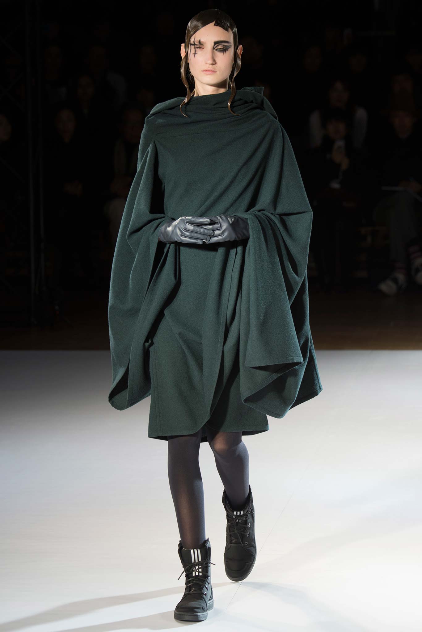 Yohji Yamamoto F/W 15 Look 25