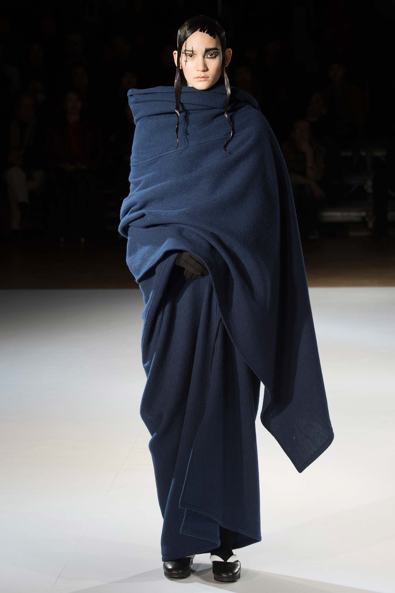 Yohji Yamamoto F/W 15 Look 26