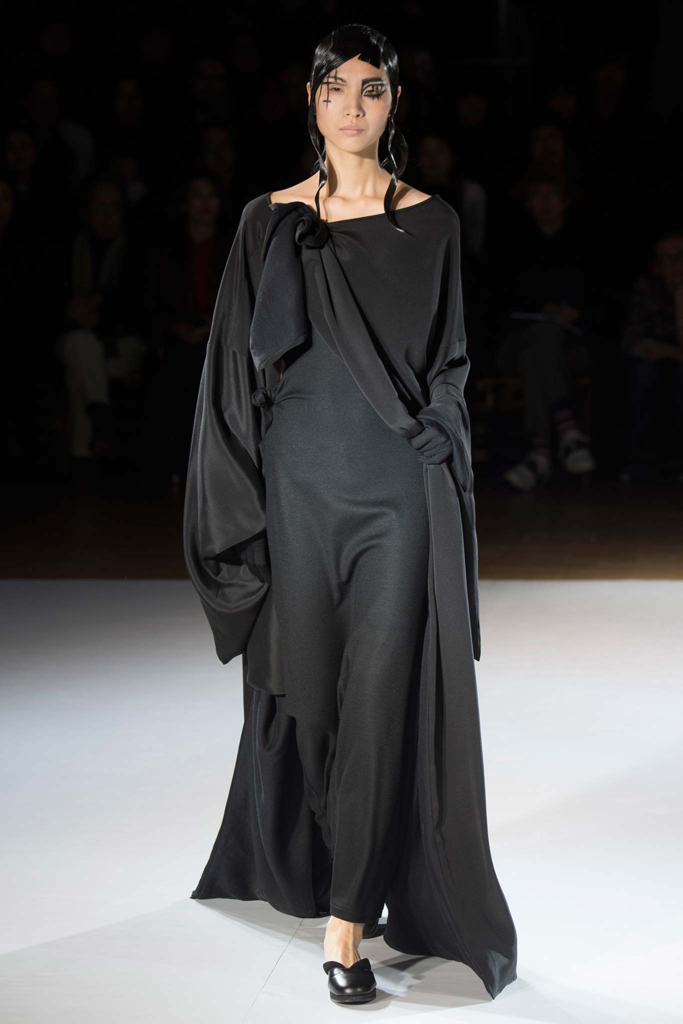 Yohji Yamamoto F/W 15 Look 31