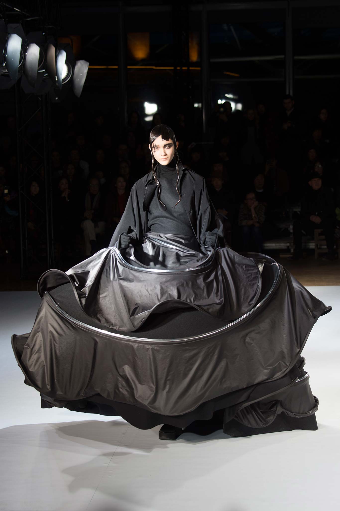Yohji Yamamoto F/W 15 Look 34