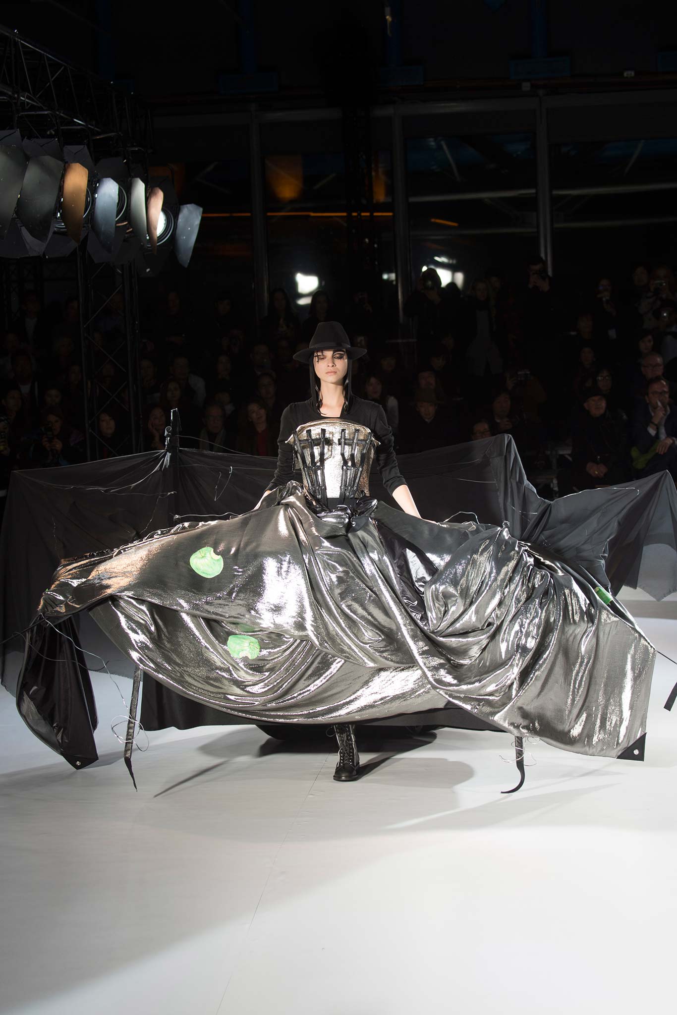 Yohji Yamamoto F/W 15 Look 35