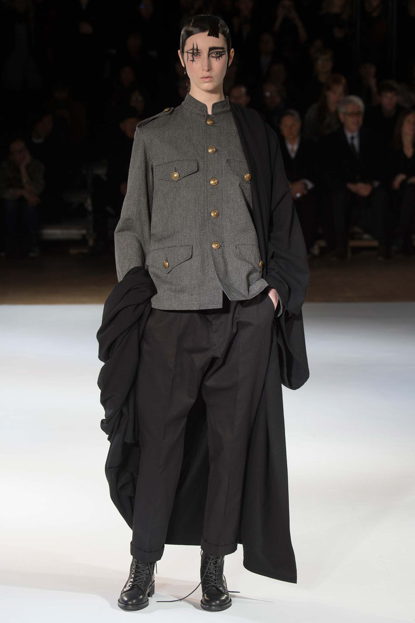 Yohji Yamamoto F/W 15 Look 37