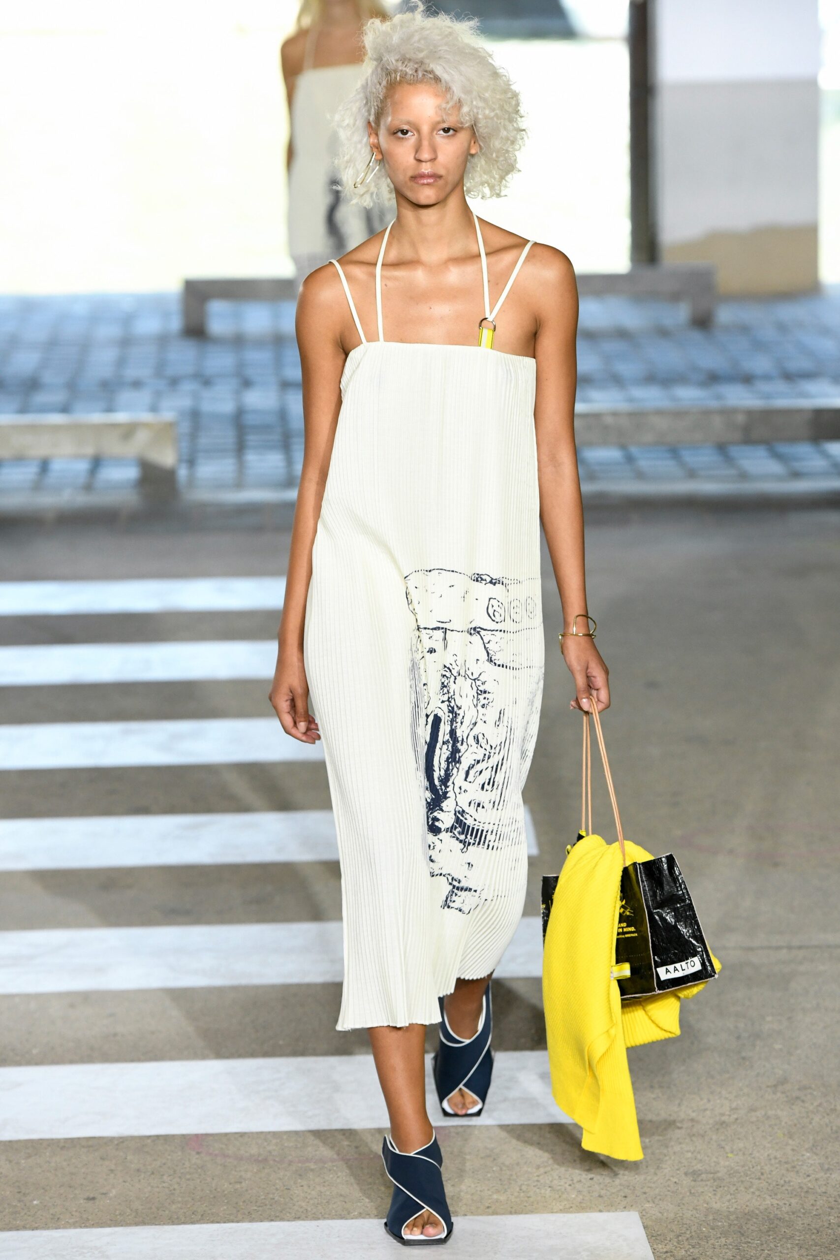 Aalto S/S 19 Look 555
