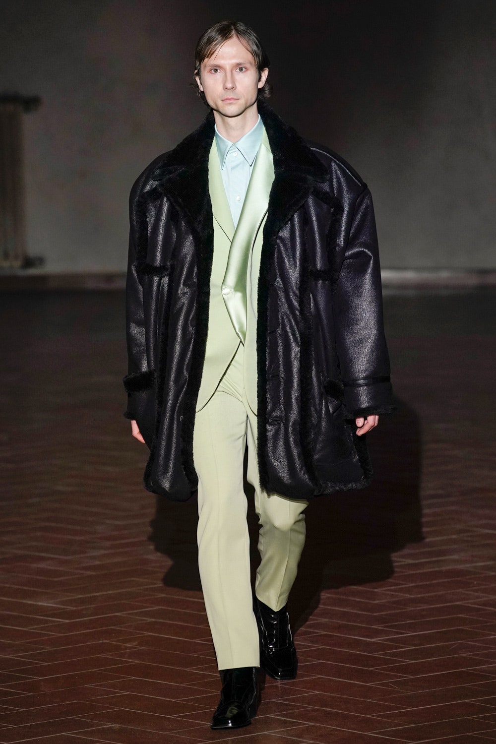Y/Project F/W 19 Menswear Look 43