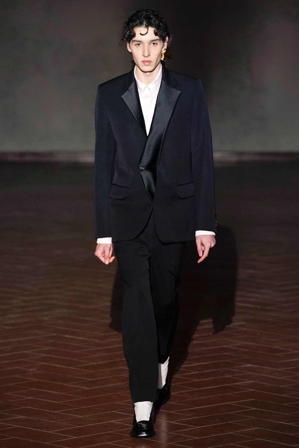 Y/Project F/W 19 Menswear Look 45