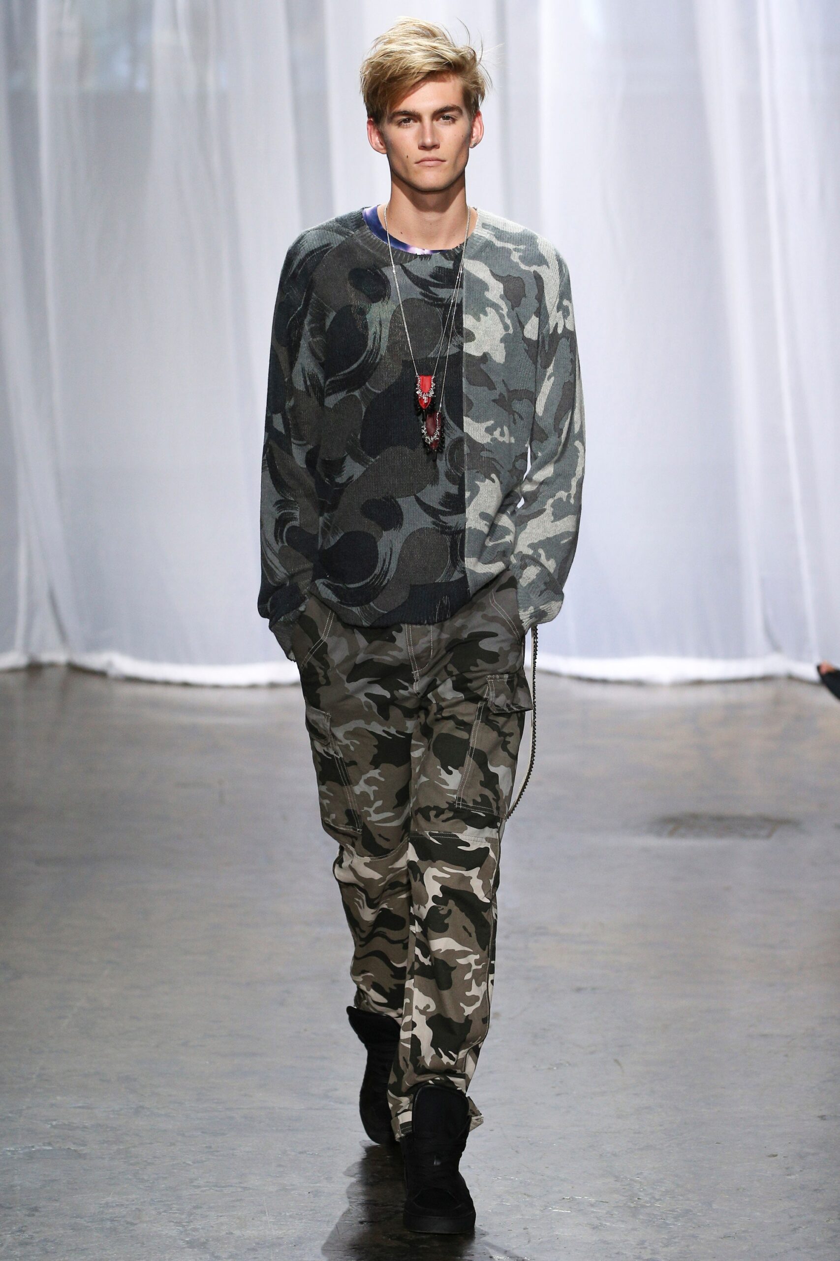Zadig & Voltaire S/S 18 Look 24