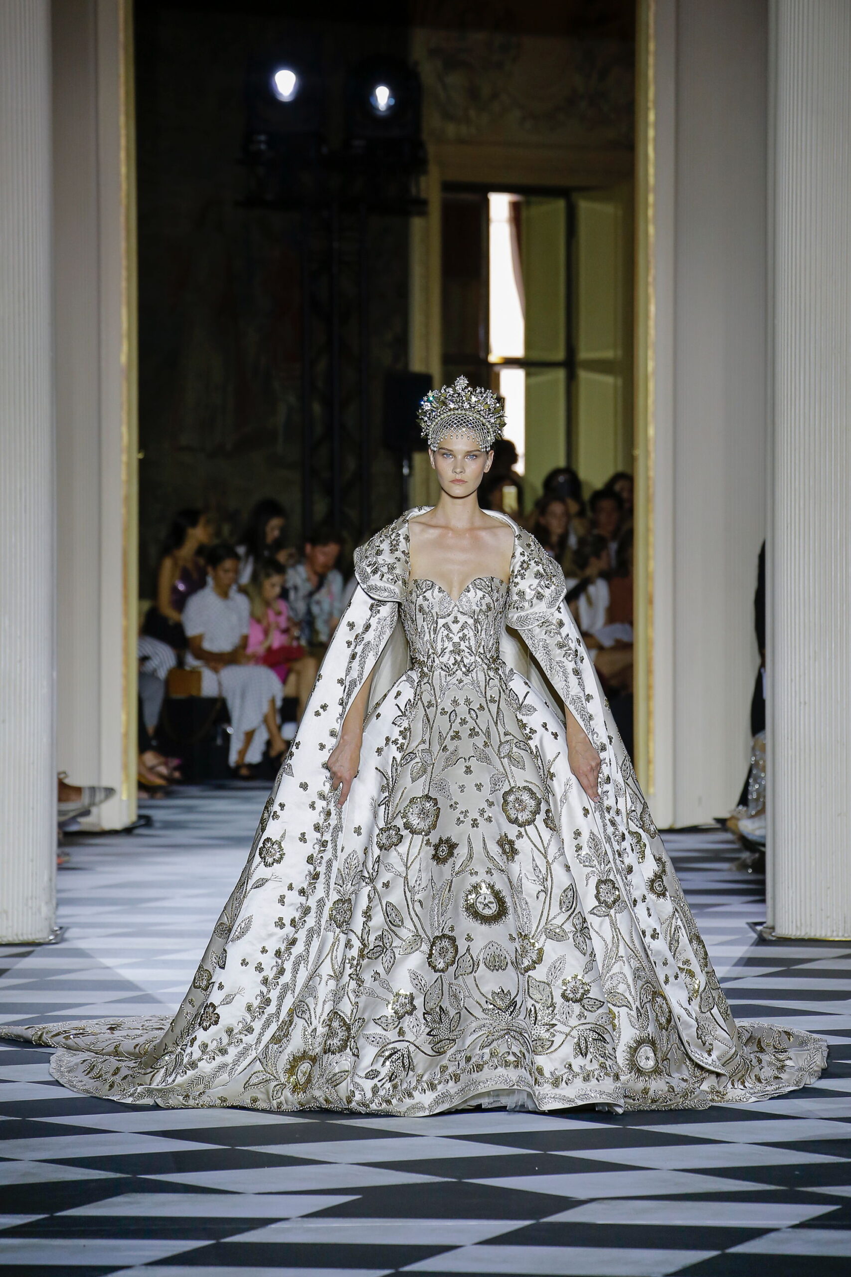 Zuhair Murad F/W 18 Couture Look 2